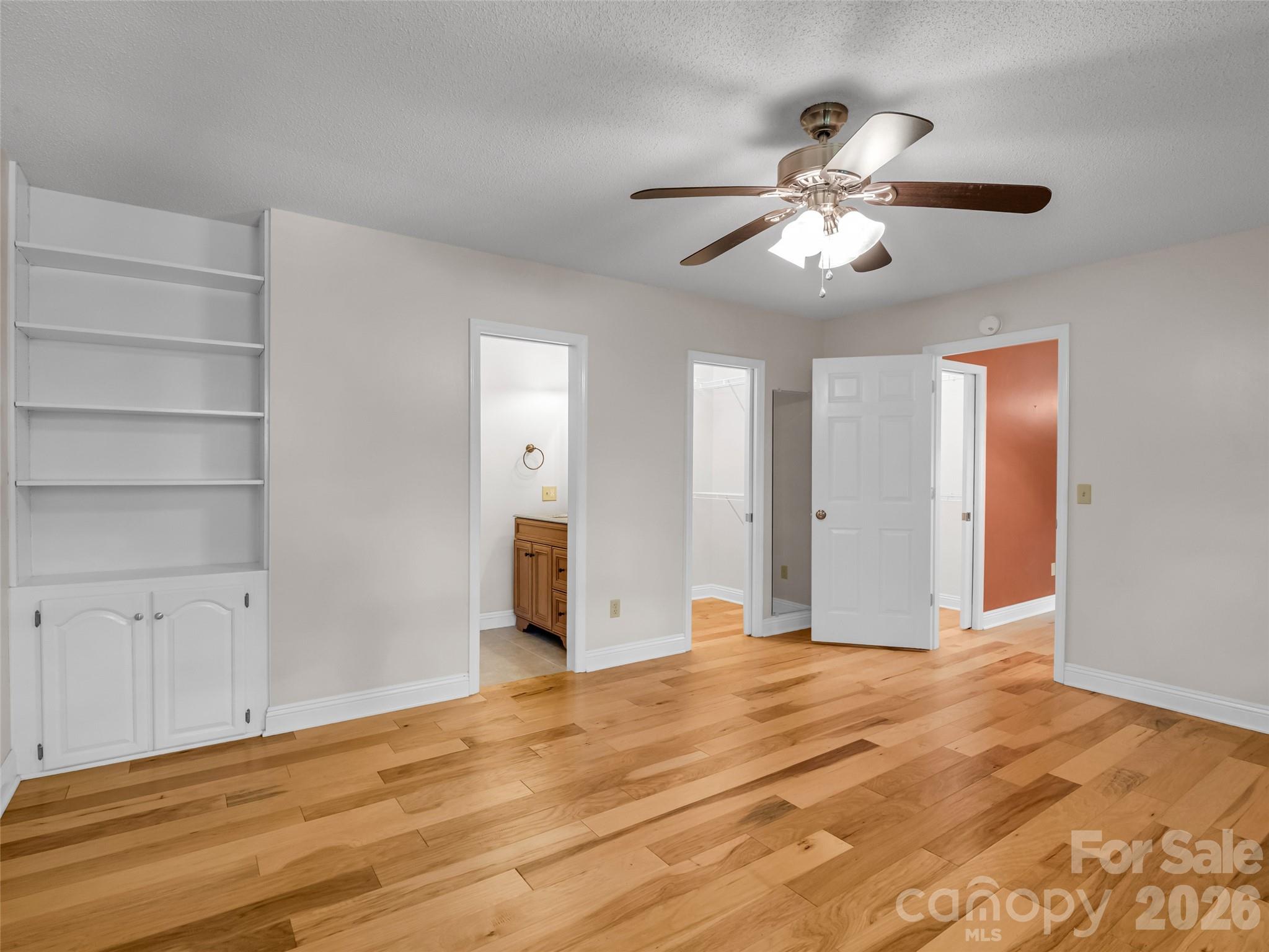 156 Deer Run — Hendersonville