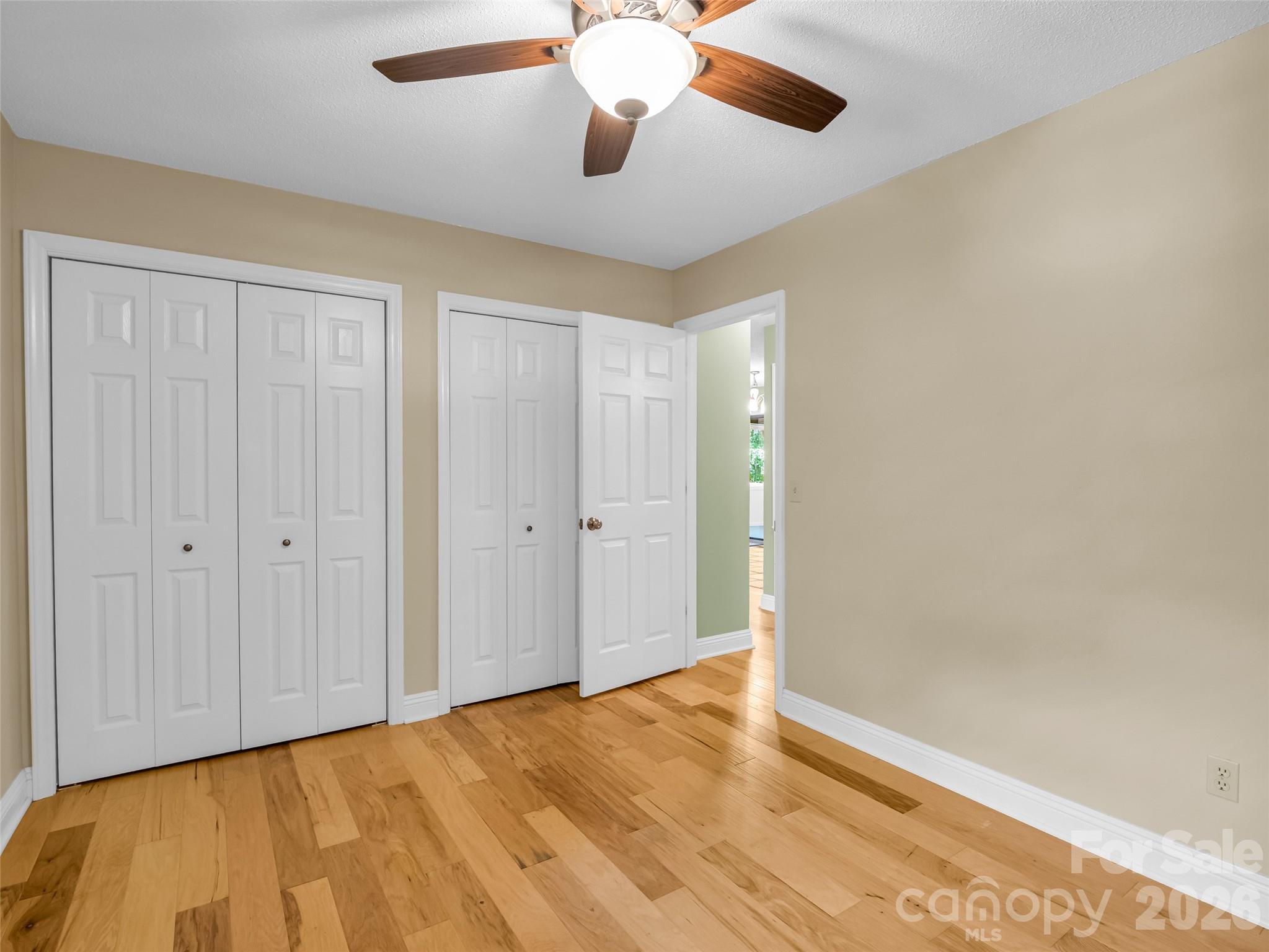 156 Deer Run — Hendersonville