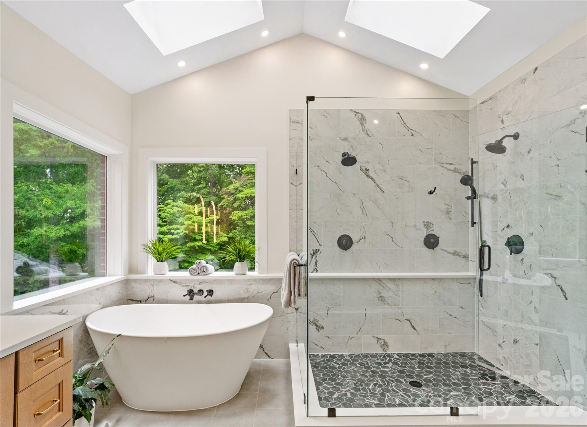 406 Castlestone Lane — Matthews