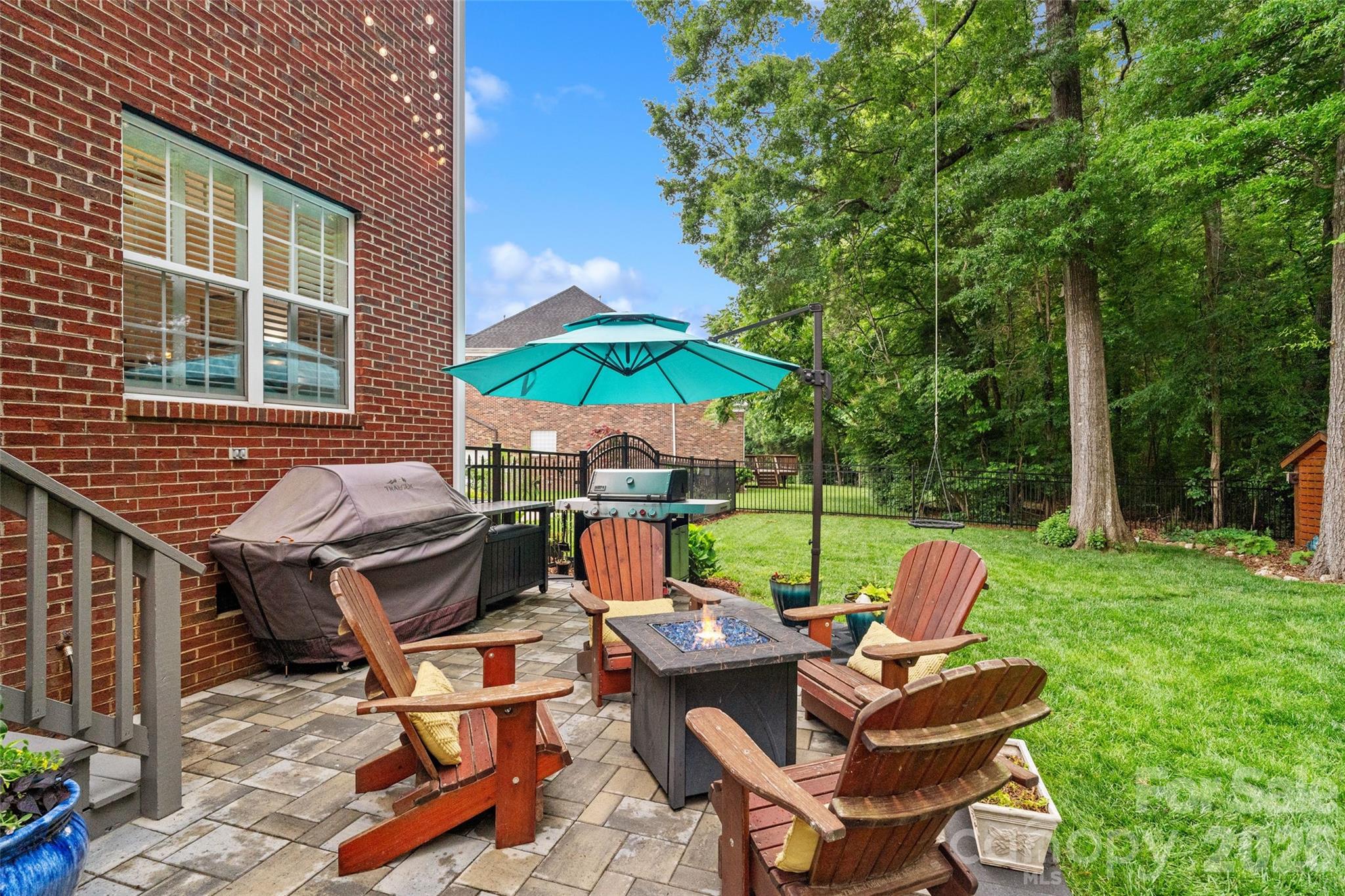 406 Castlestone Lane — Matthews