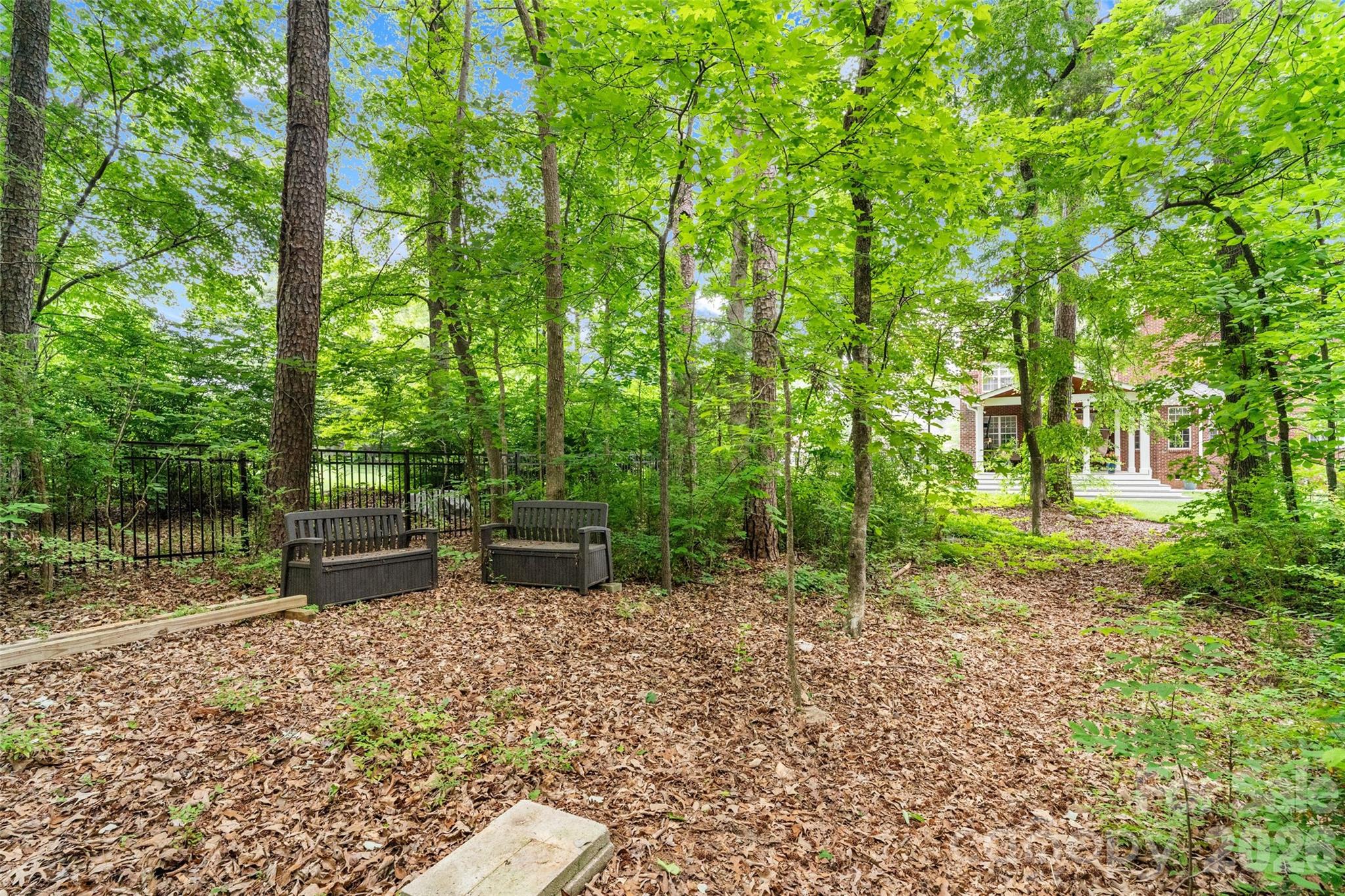 406 Castlestone Lane — Matthews