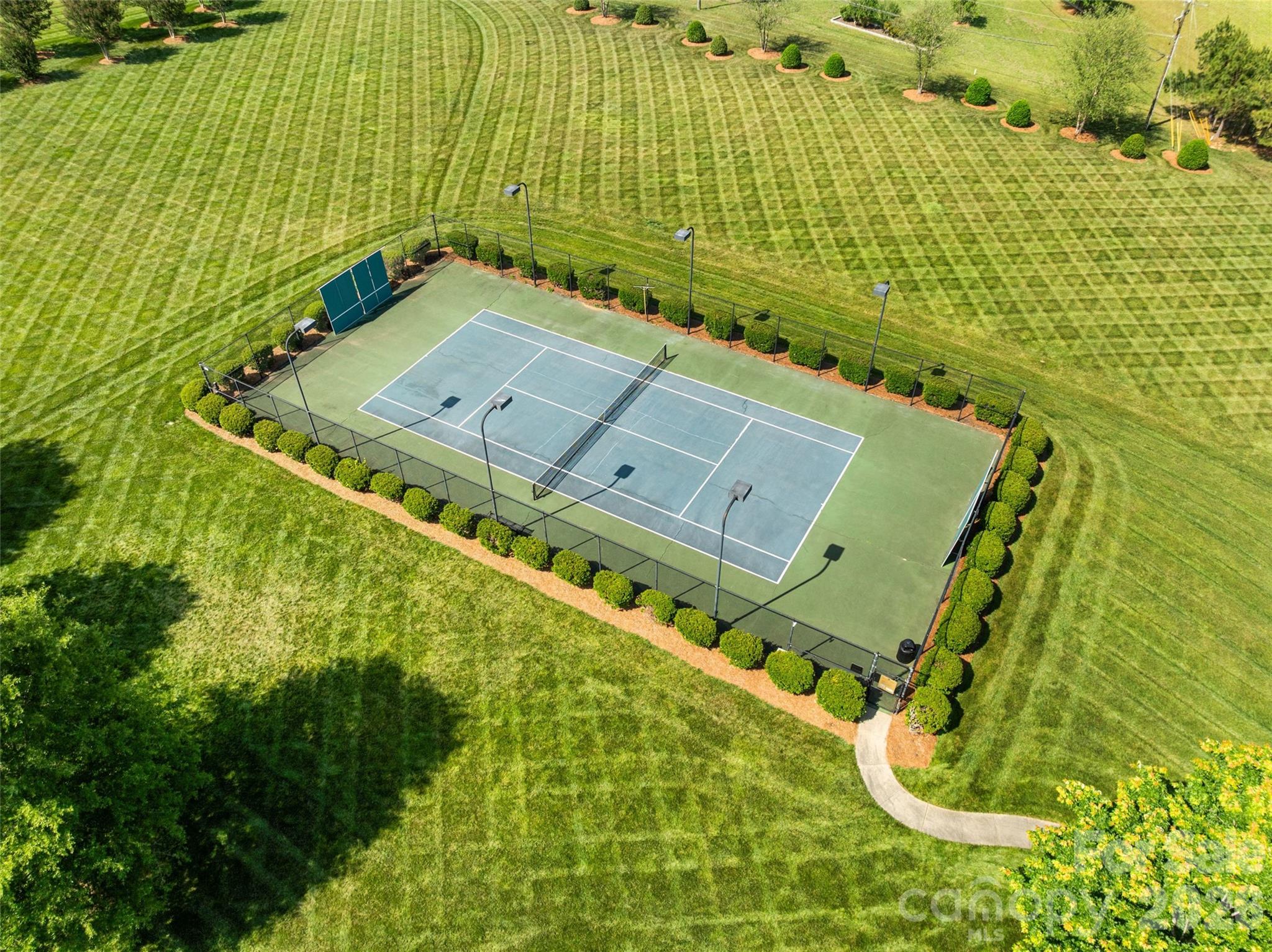 406 Castlestone Lane — Matthews