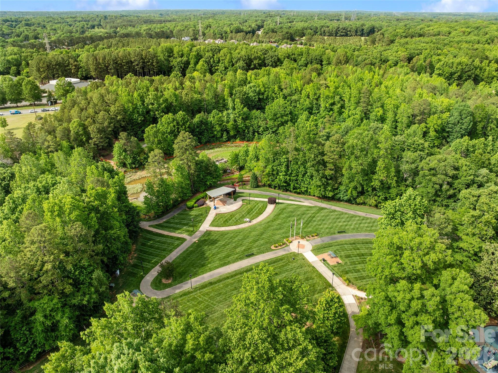 406 Castlestone Lane — Matthews