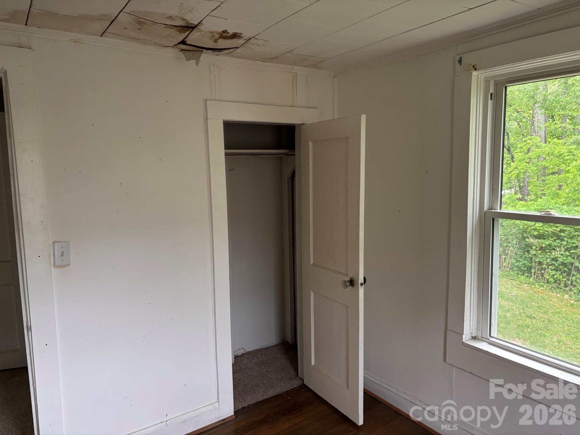 162 Phillips Lane — Spruce Pine