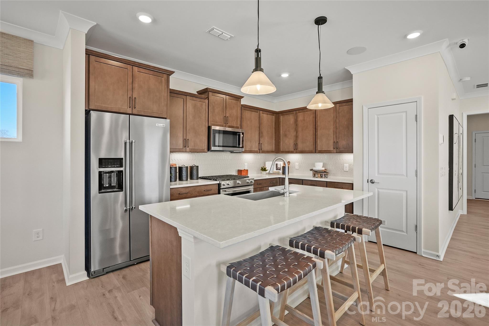 2208 Waterfall Way — Monroe