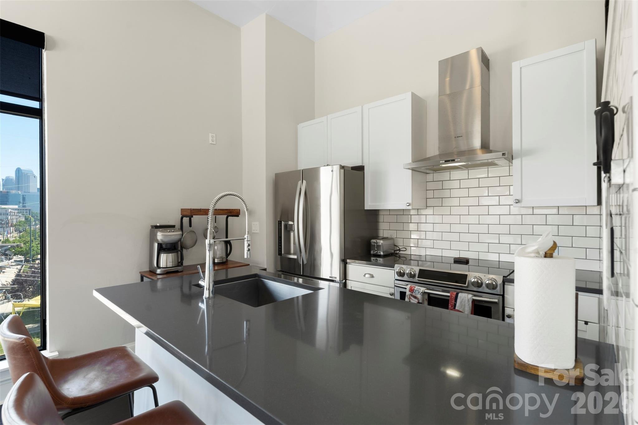 115 E Park Avenue #401 — Charlotte