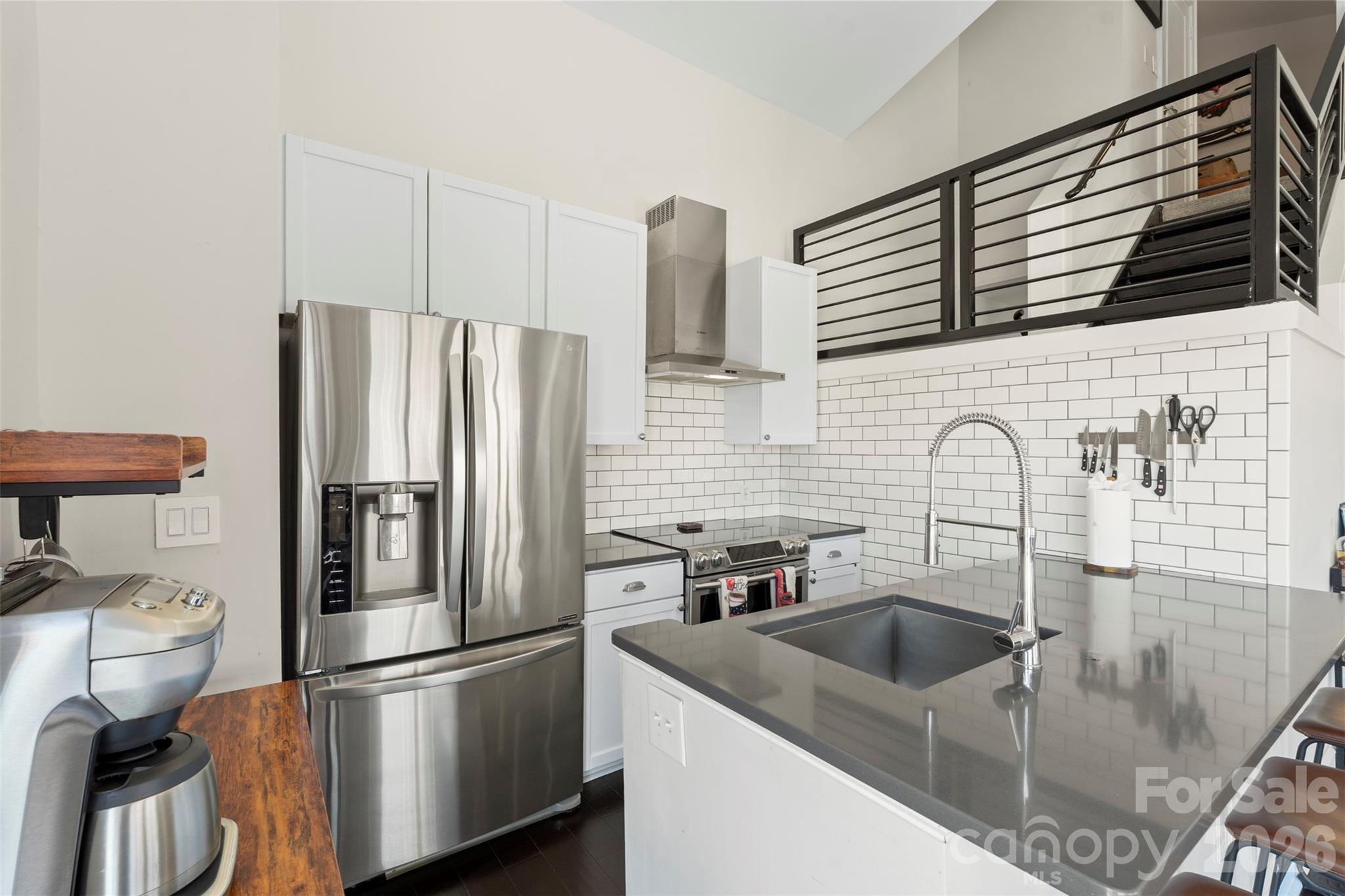 115 E Park Avenue #401 — Charlotte