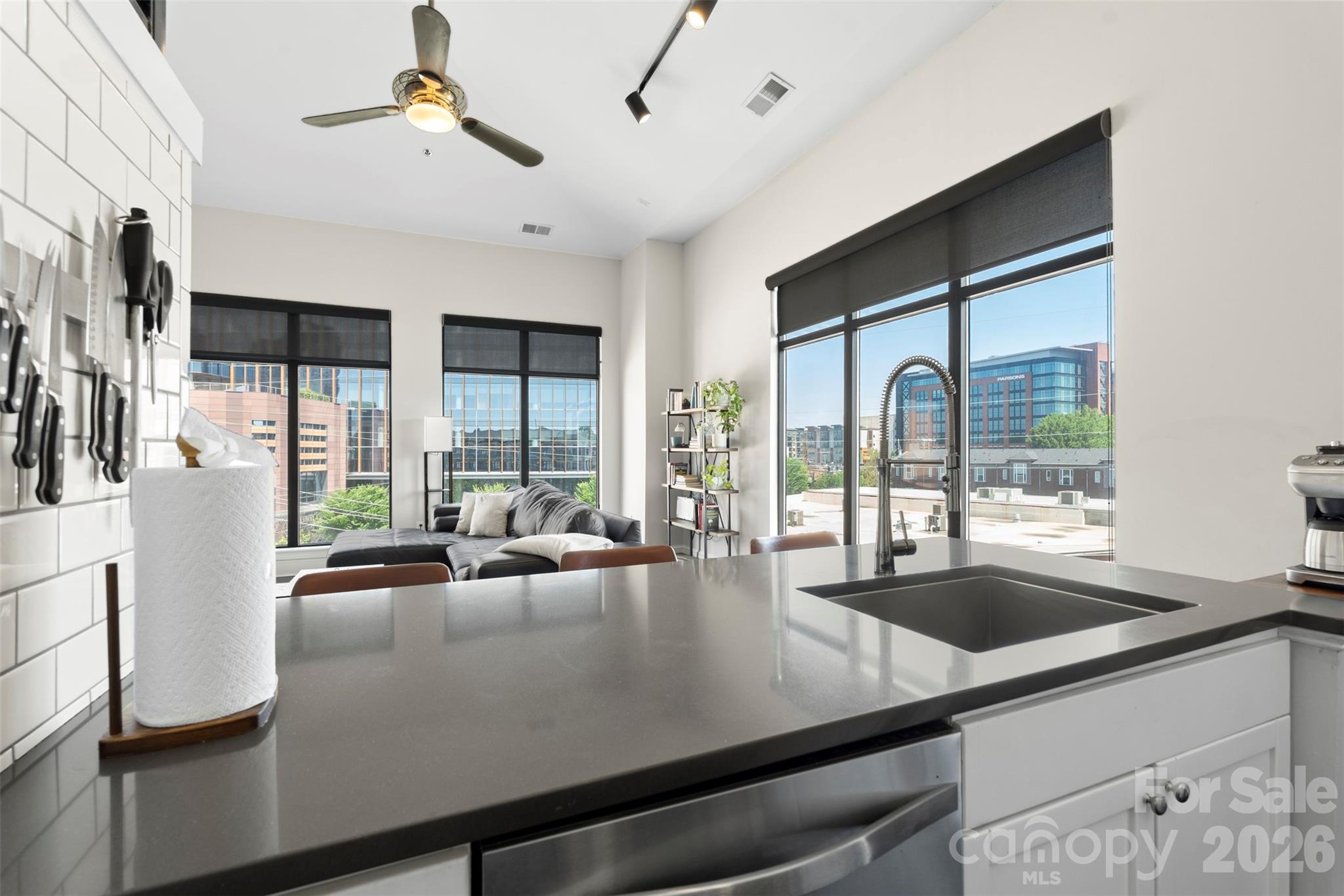 115 E Park Avenue #401 — Charlotte