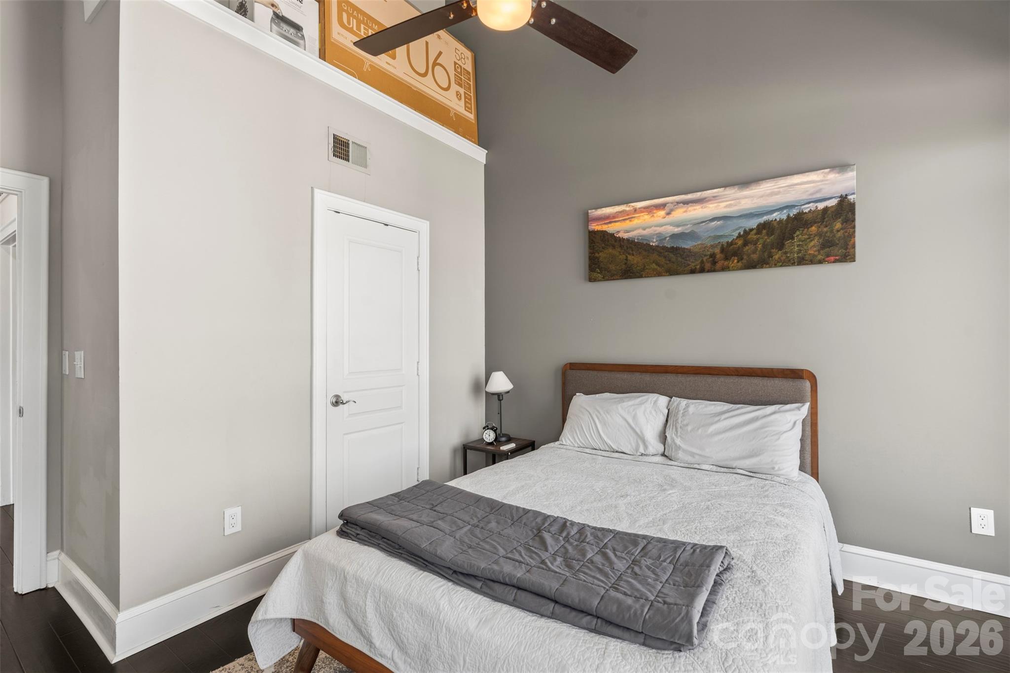 115 E Park Avenue #401 — Charlotte