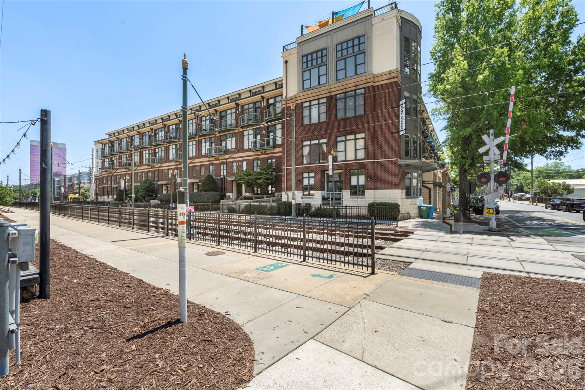 115 E Park Avenue #401 — Charlotte