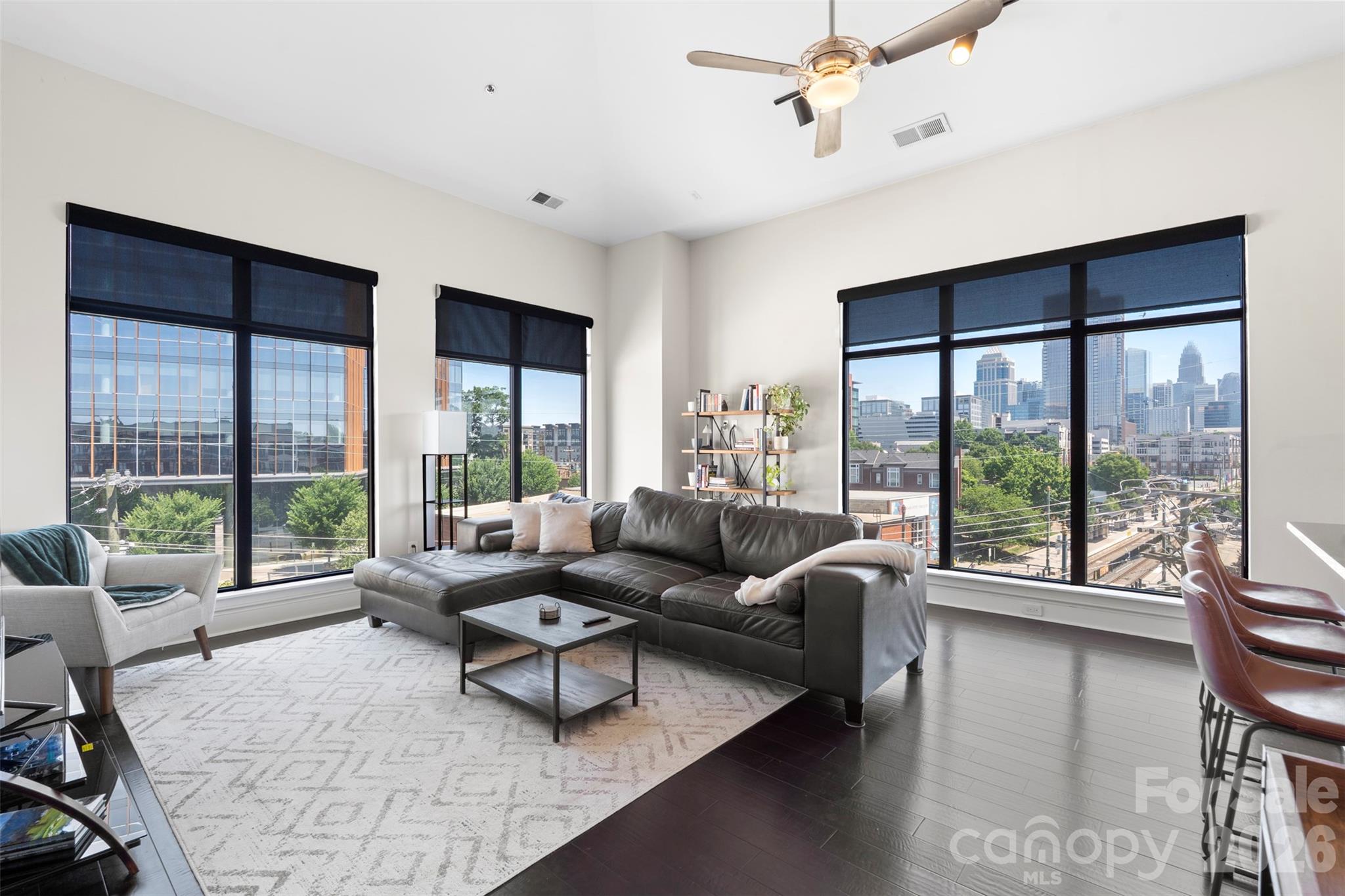 115 E Park Avenue #401 — Charlotte