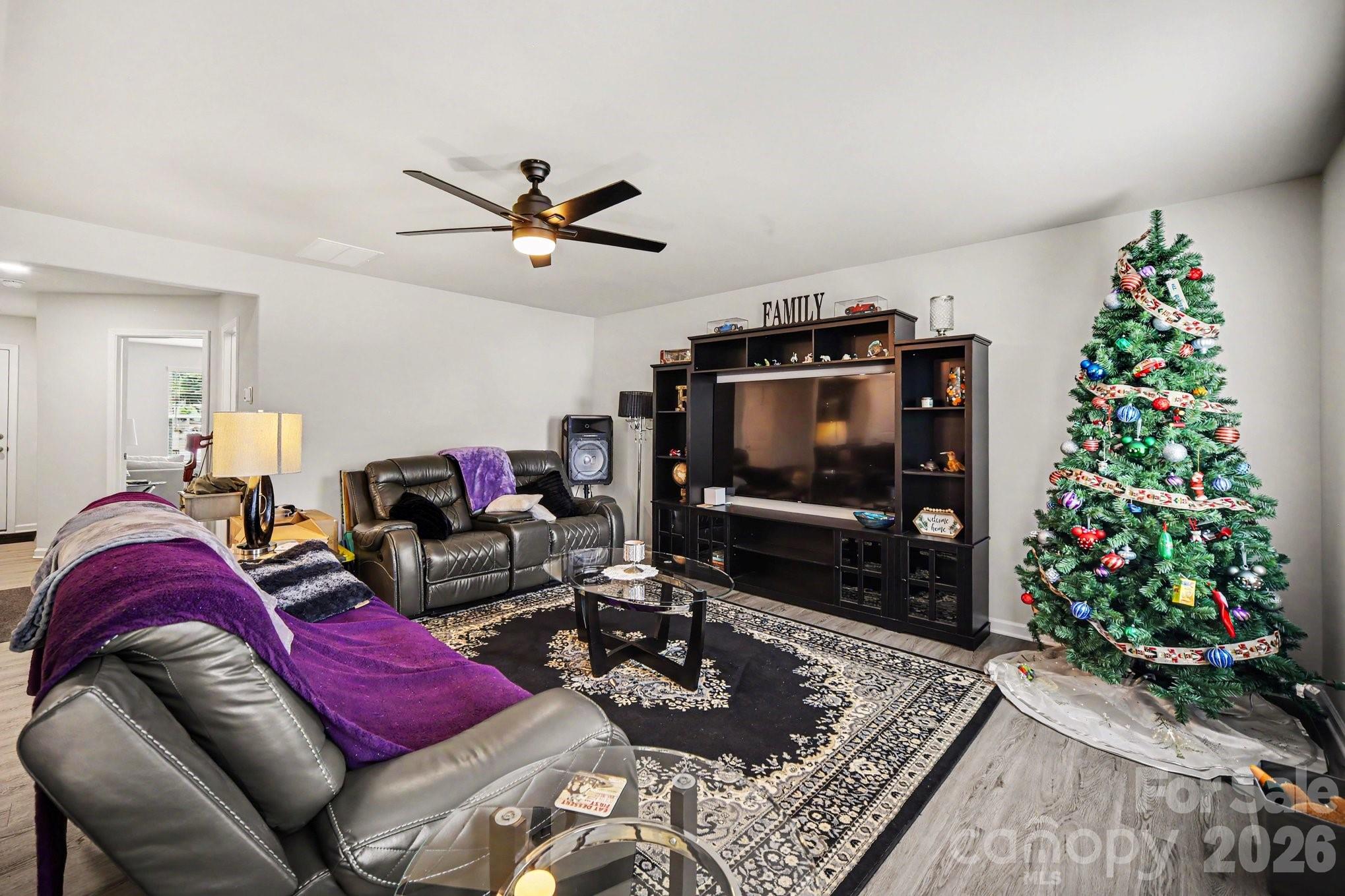 840 Carver Street — Shelby
