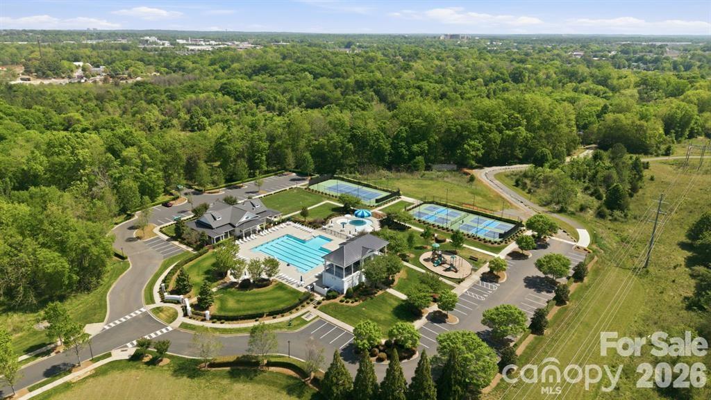2614 Lochview Street — Fort Mill