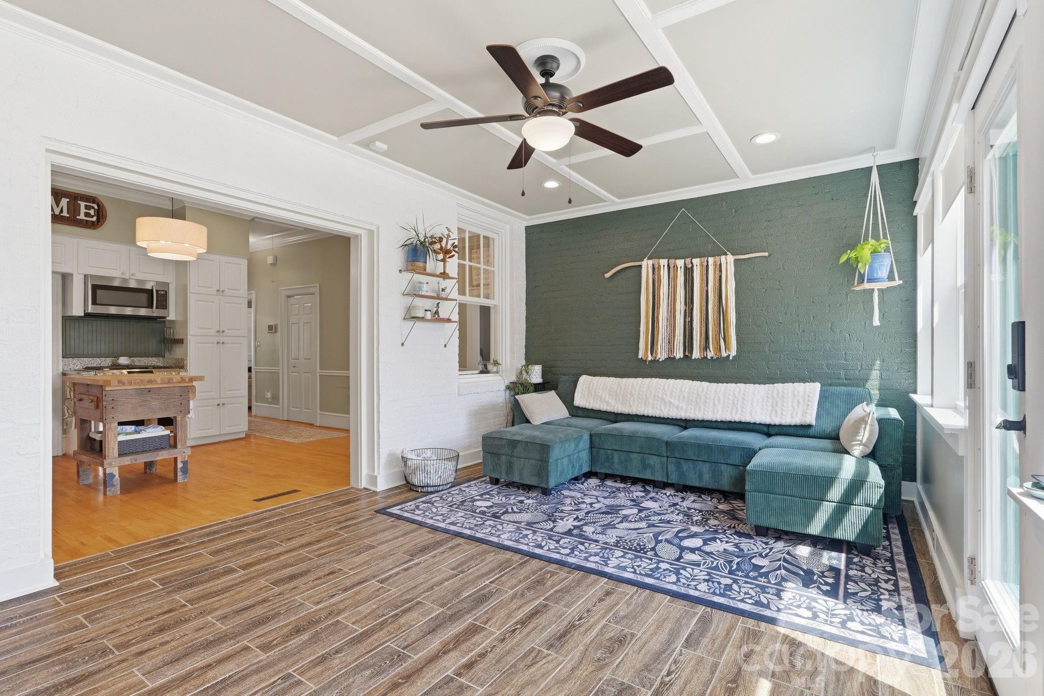 116 Marion Street — Clover