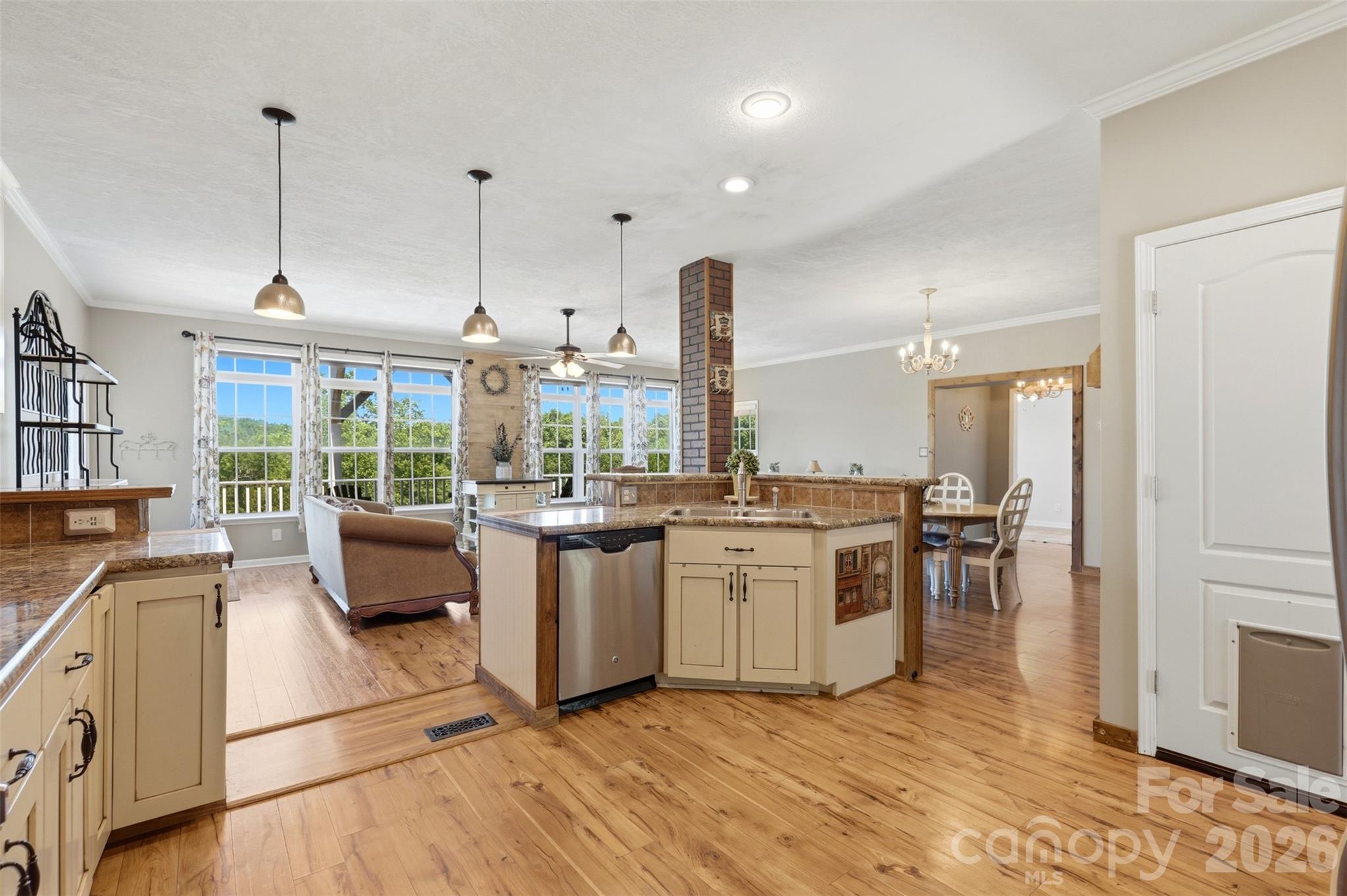 631 Sedona Drive — Nebo