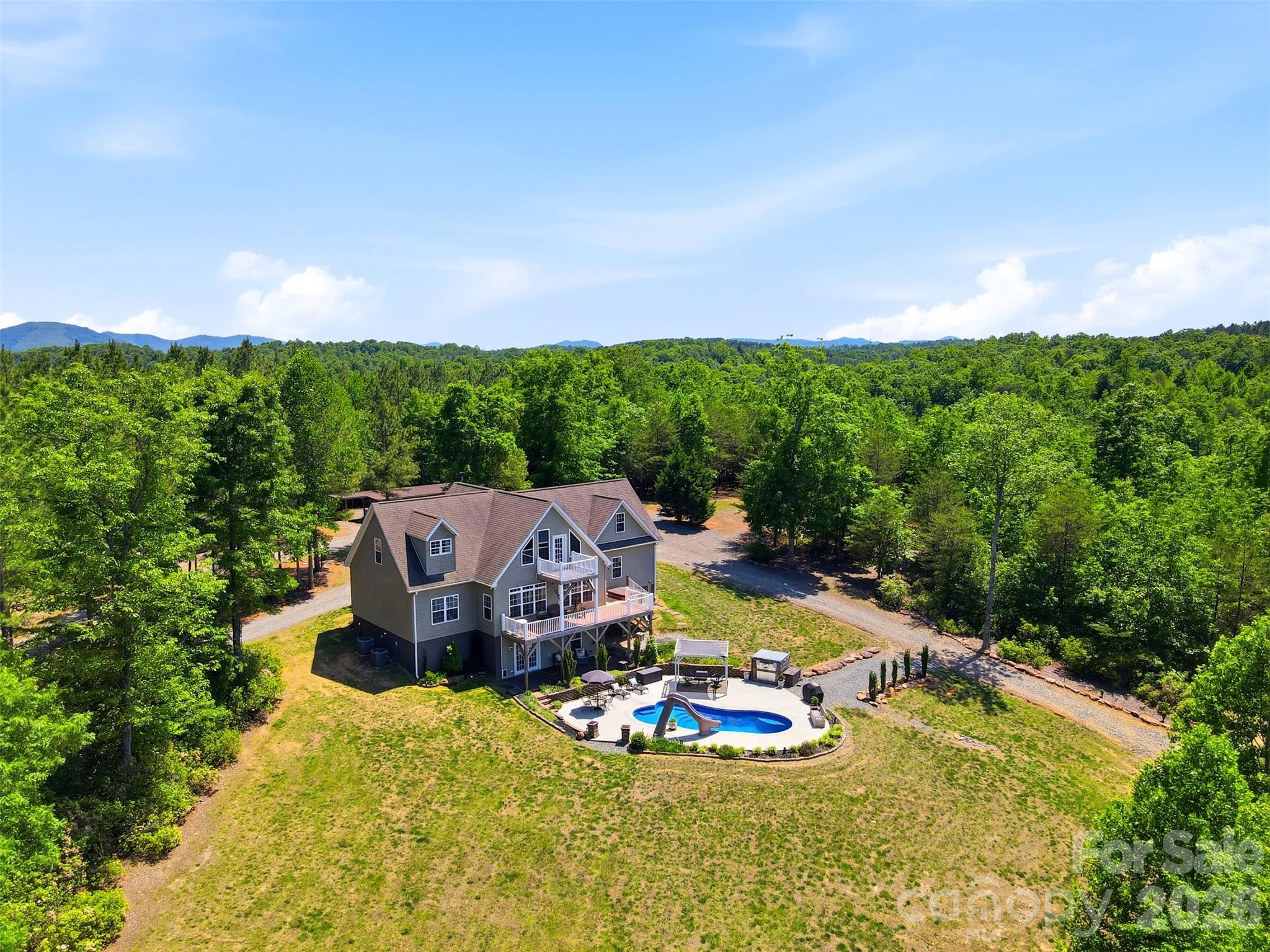 631 Sedona Drive — Nebo