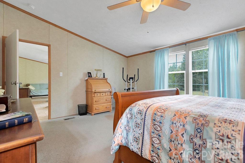 111 Wild Hog Creek Road — Rosman