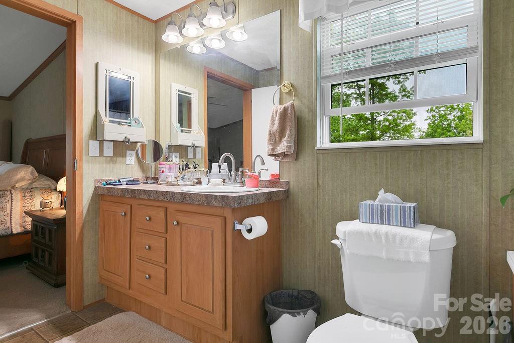 111 Wild Hog Creek Road — Rosman