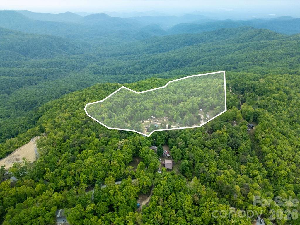 111 Wild Hog Creek Road — Rosman