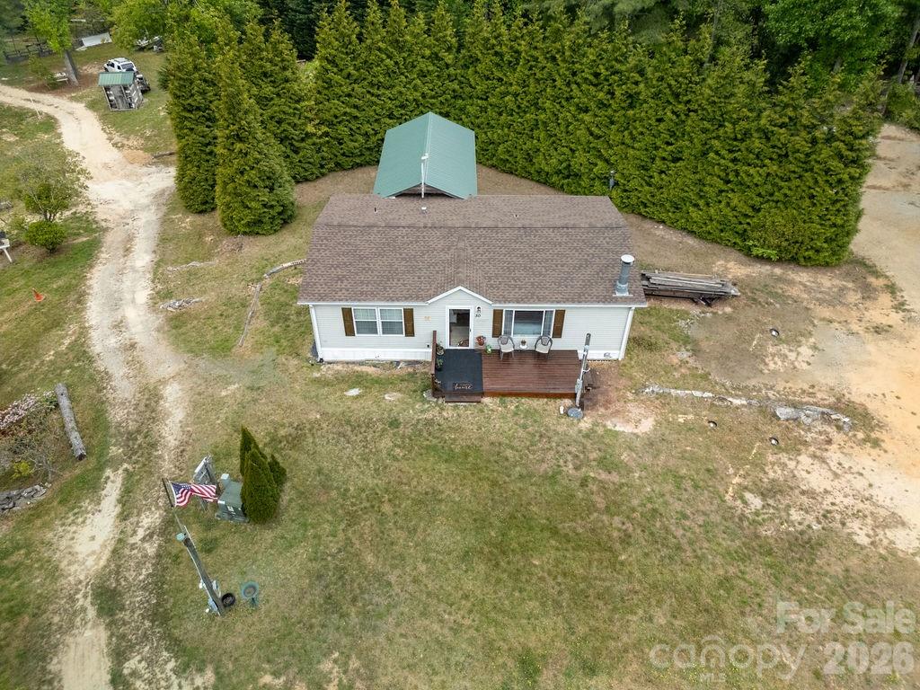 111 Wild Hog Creek Road — Rosman