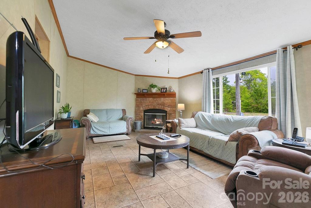 111 Wild Hog Creek Road — Rosman