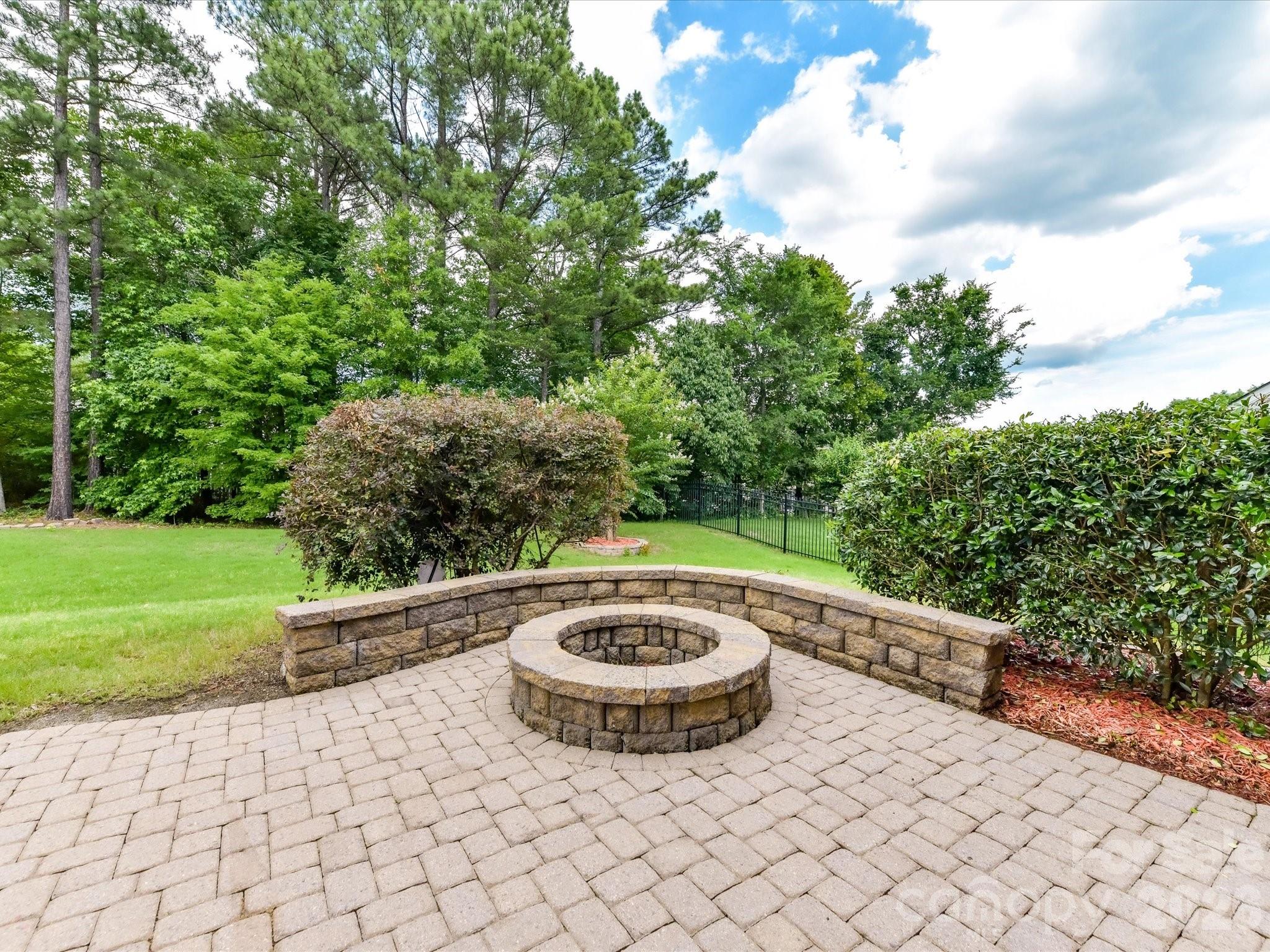 9154 Perseverance Drive — Harrisburg