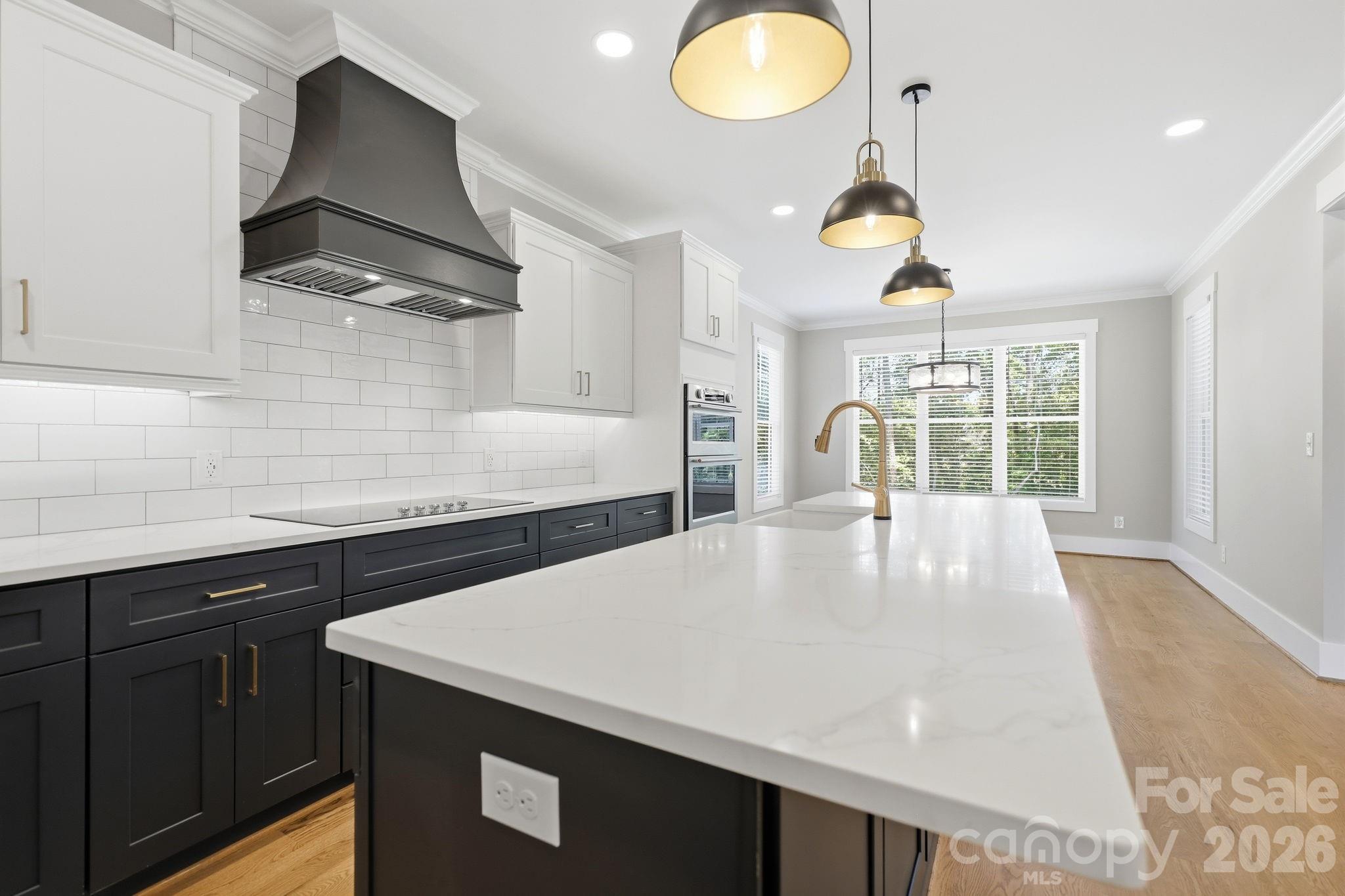 7566 Whisper Hollow Lane — Lewisville