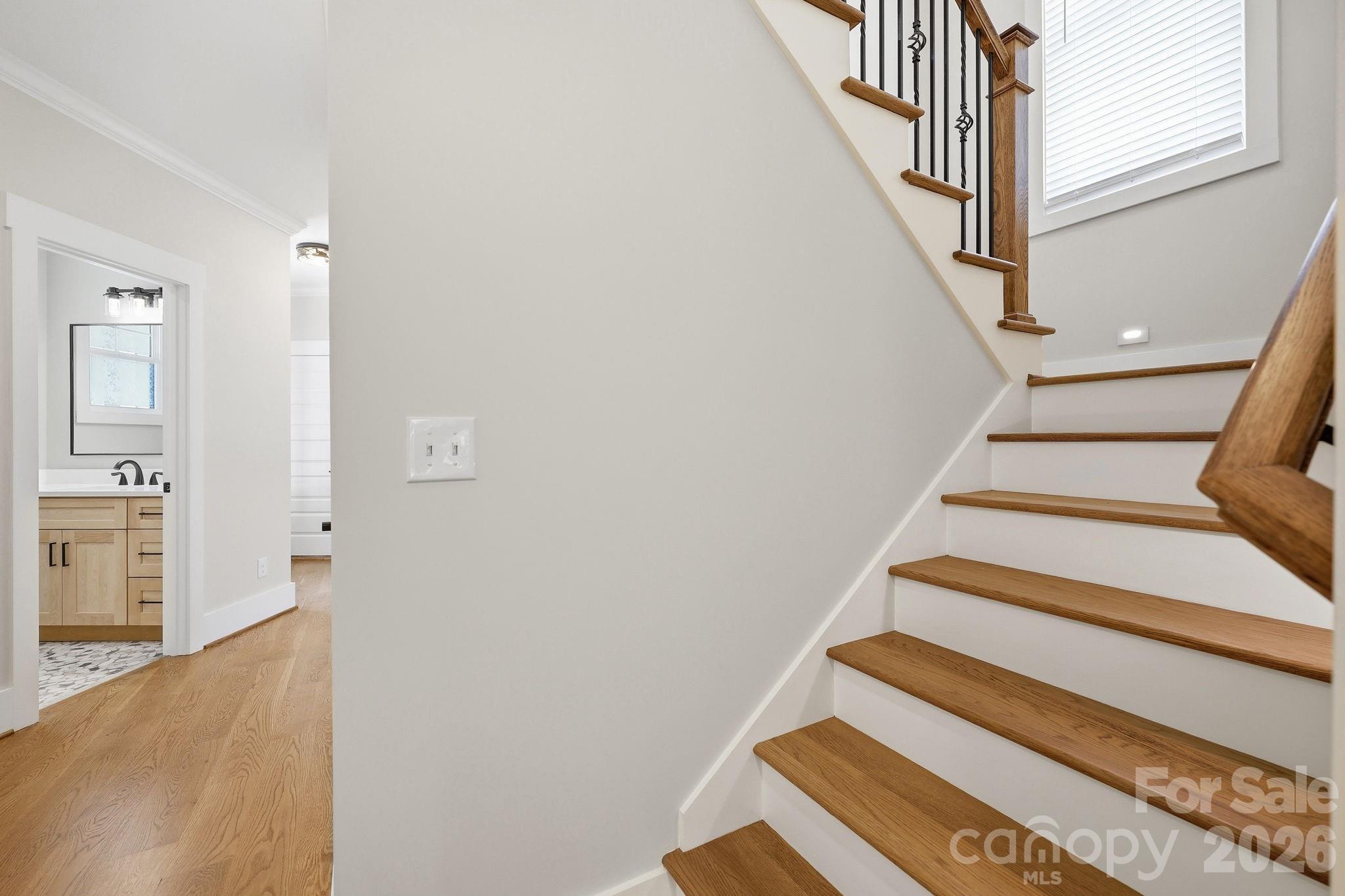 7566 Whisper Hollow Lane — Lewisville