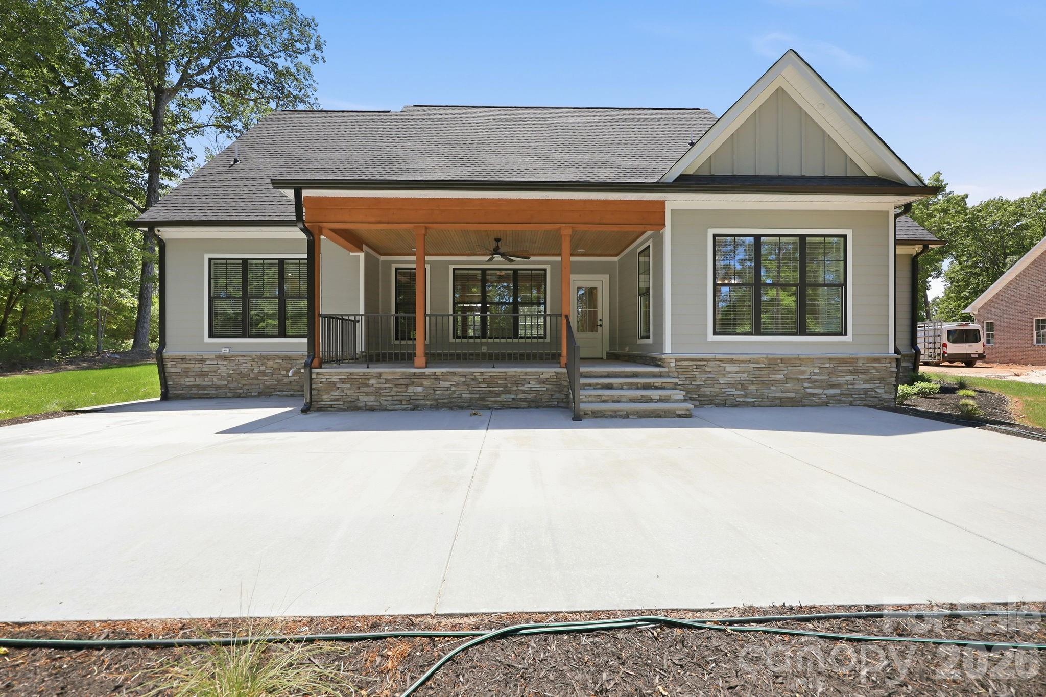 7566 Whisper Hollow Lane — Lewisville