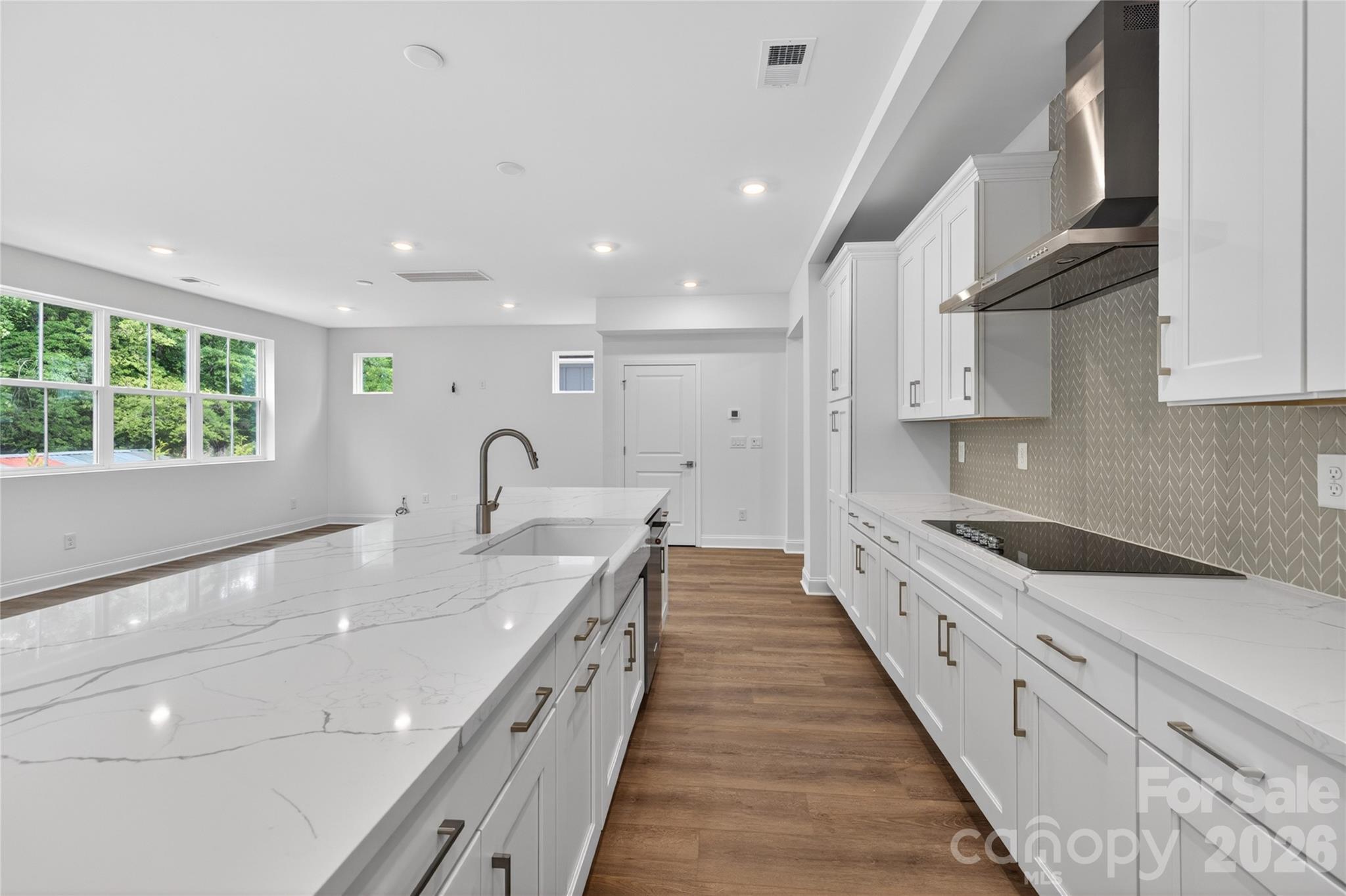 420 Celestial Drive — Tega Cay