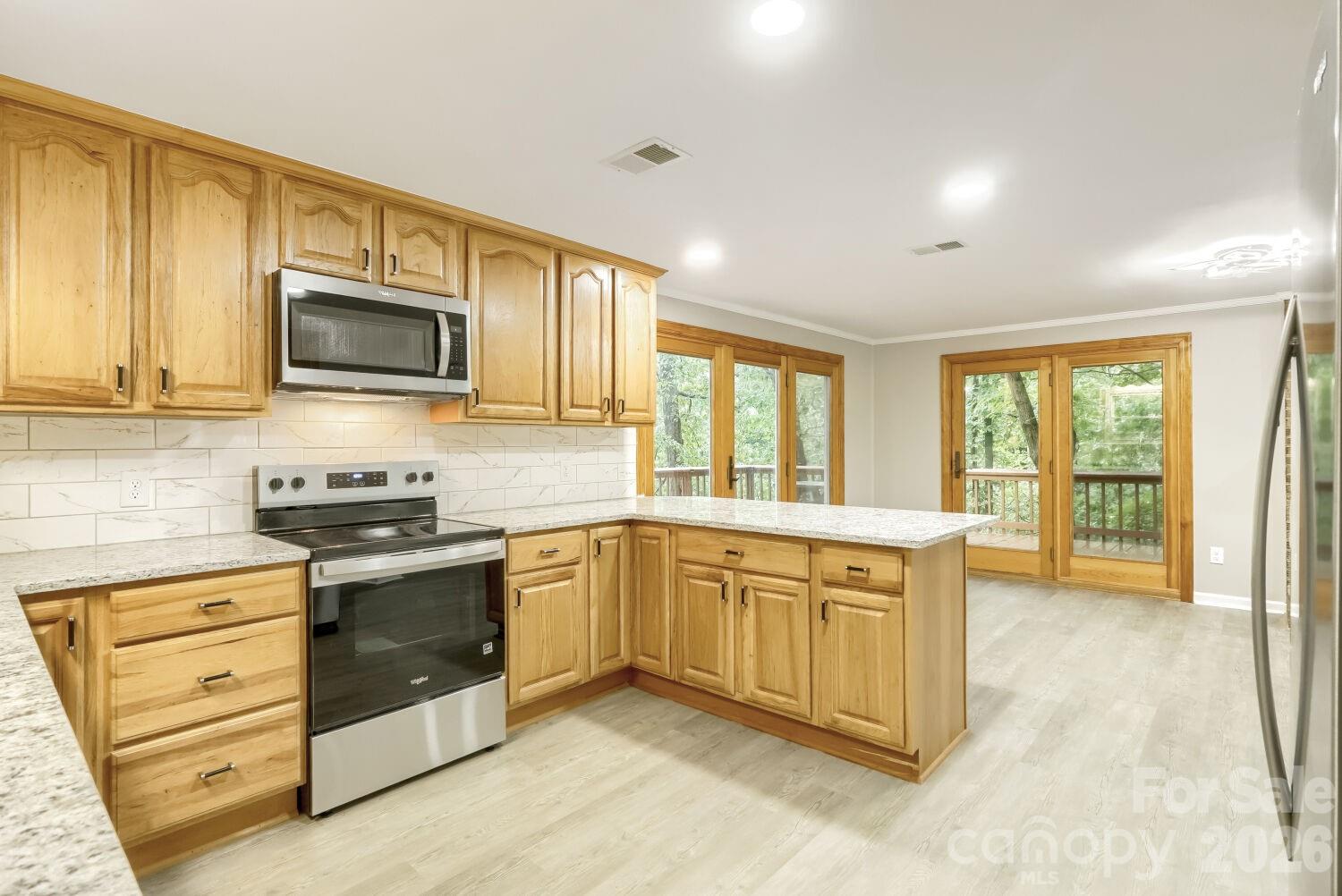 42640 Moonshine Drive — New London