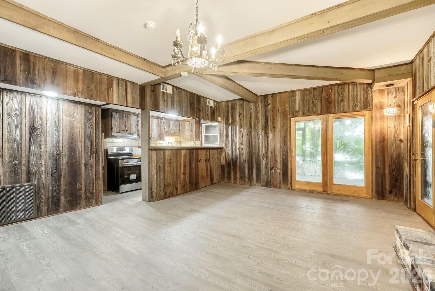 42640 Moonshine Drive — New London