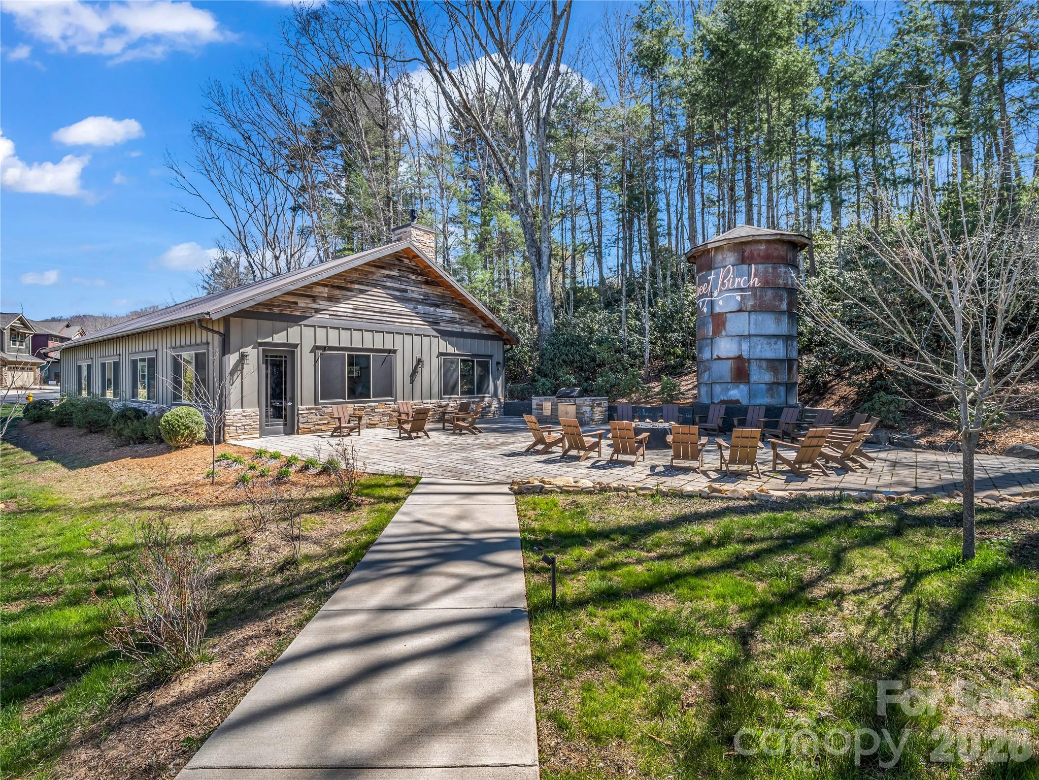 564 Sweet Birch Park Lane — Black Mountain