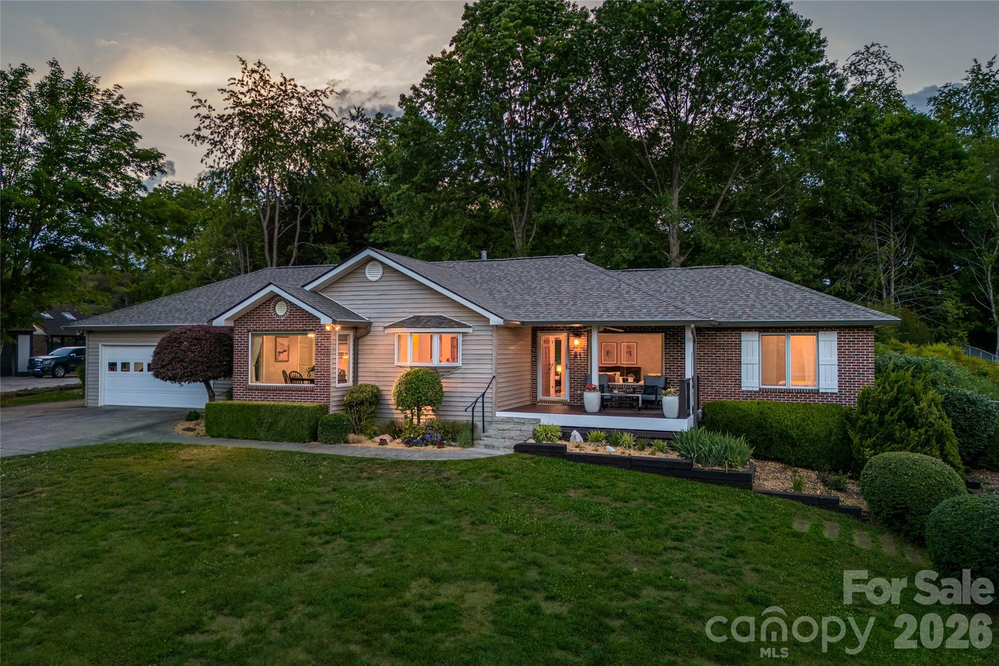 51 White Pine Circle — Fletcher