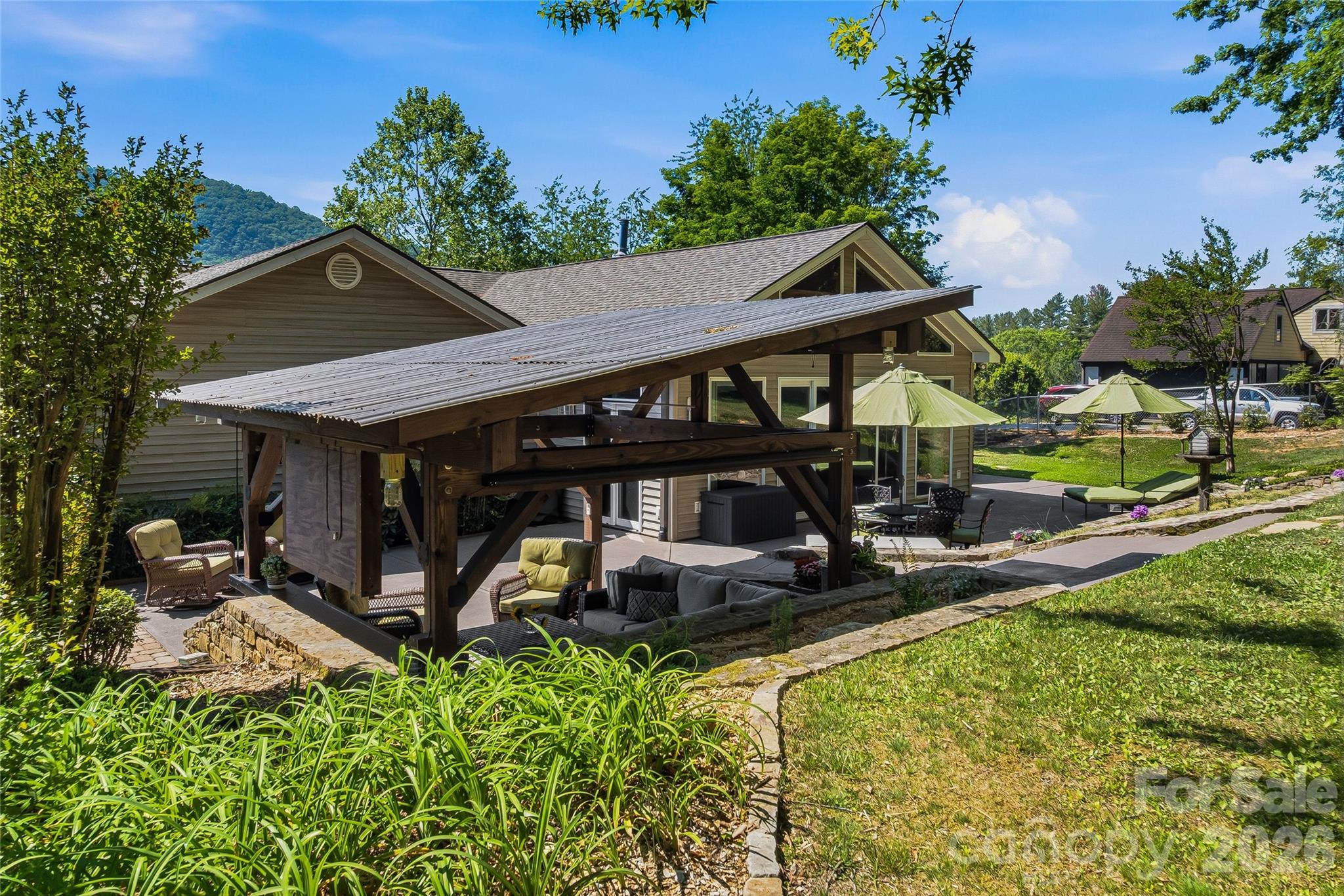 51 White Pine Circle — Fletcher