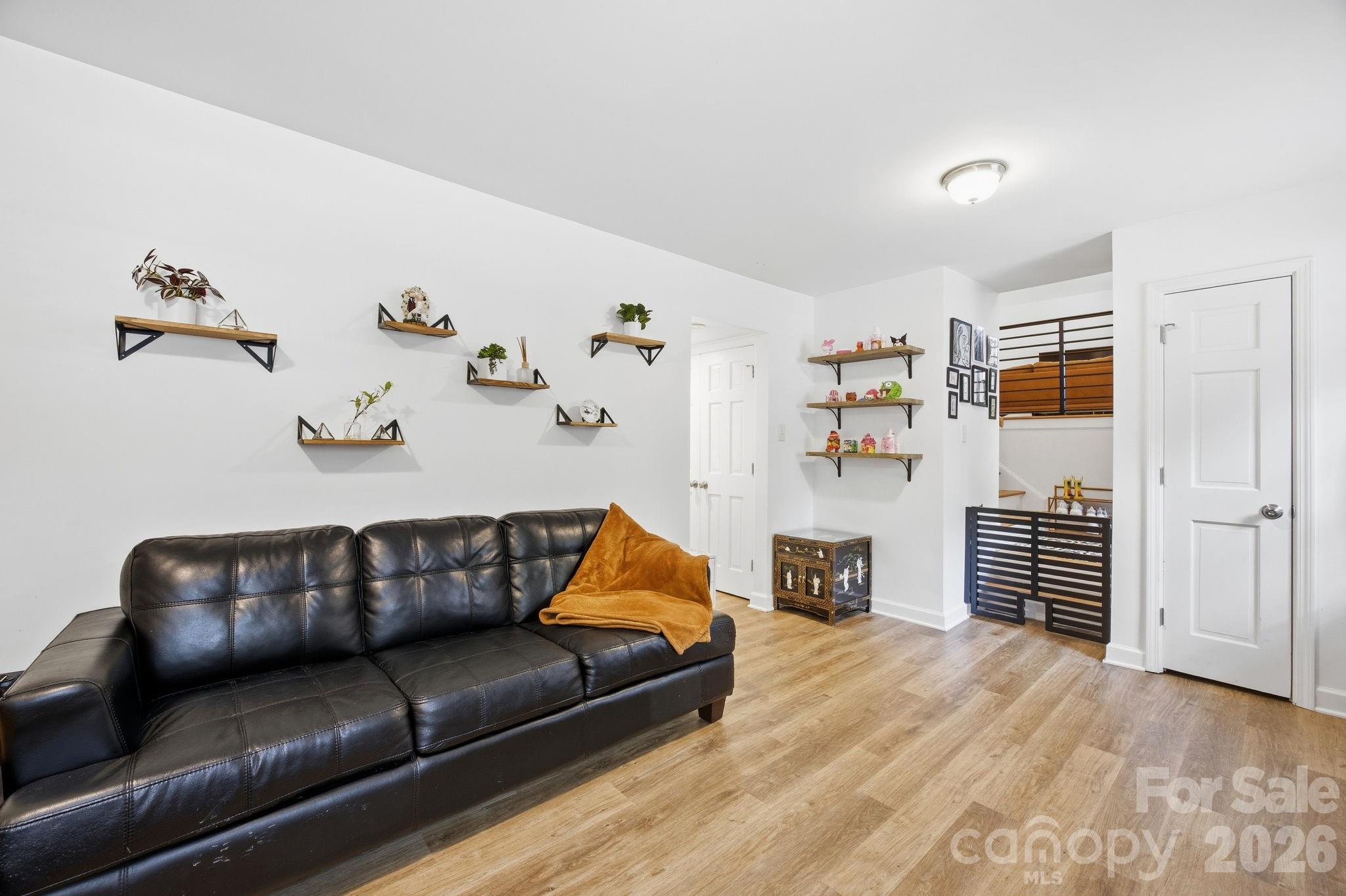 1325 Braeburn Road — Charlotte