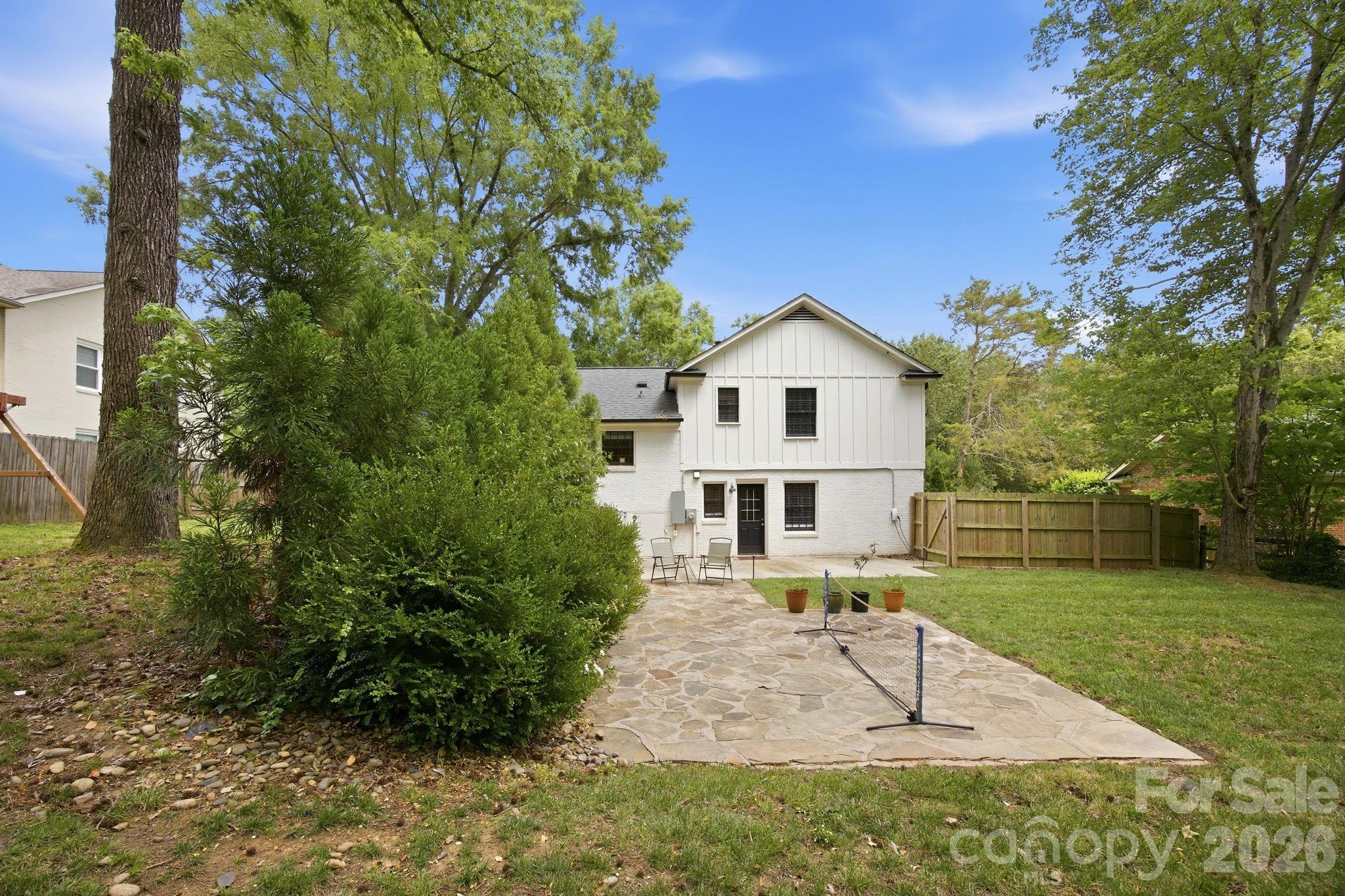 1325 Braeburn Road — Charlotte