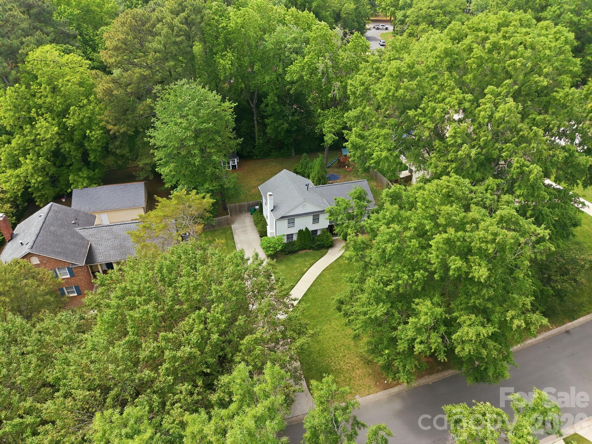 1325 Braeburn Road — Charlotte