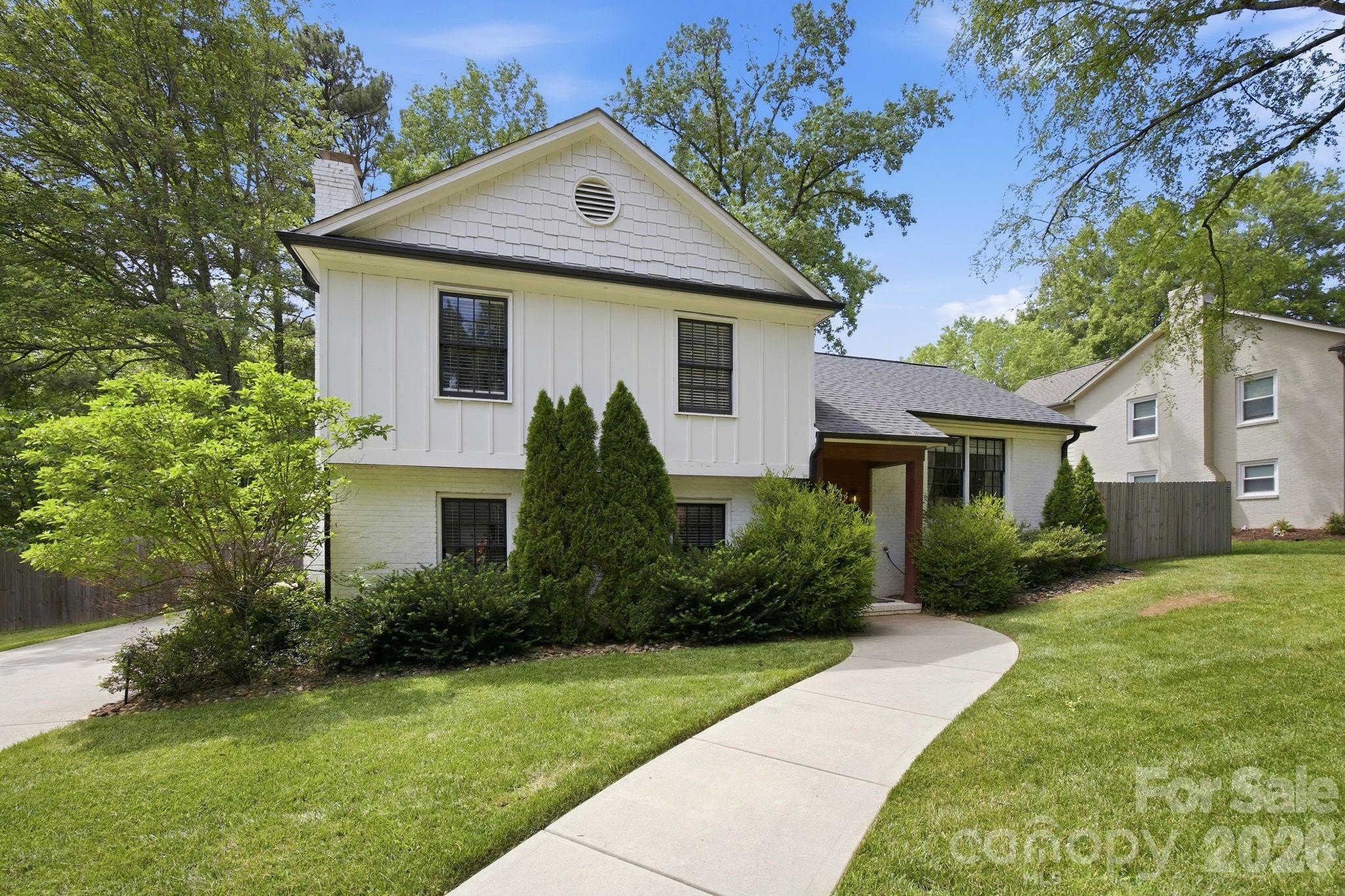 1325 Braeburn Road — Charlotte