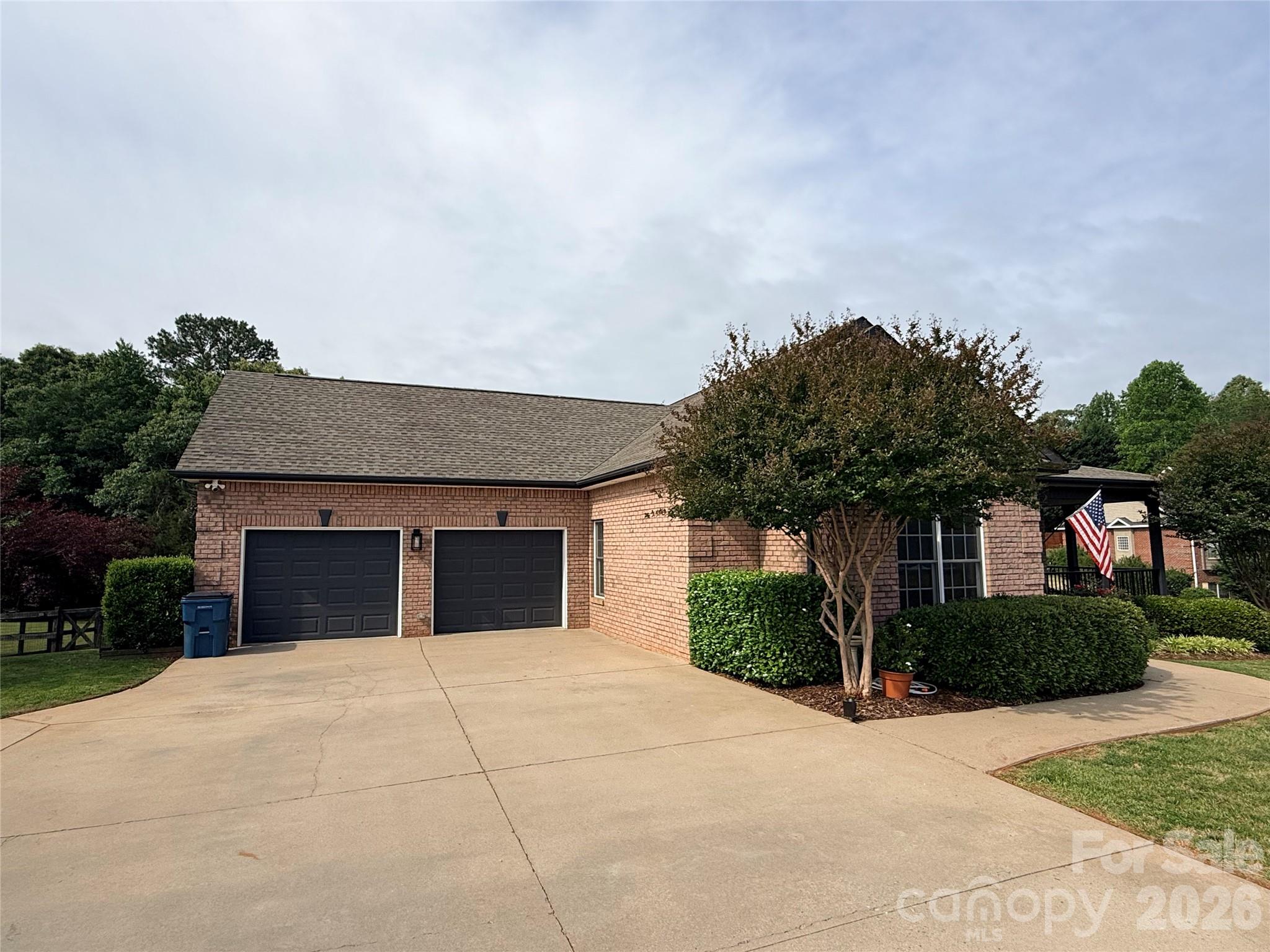 183 Burl Bridges Road — Forest City