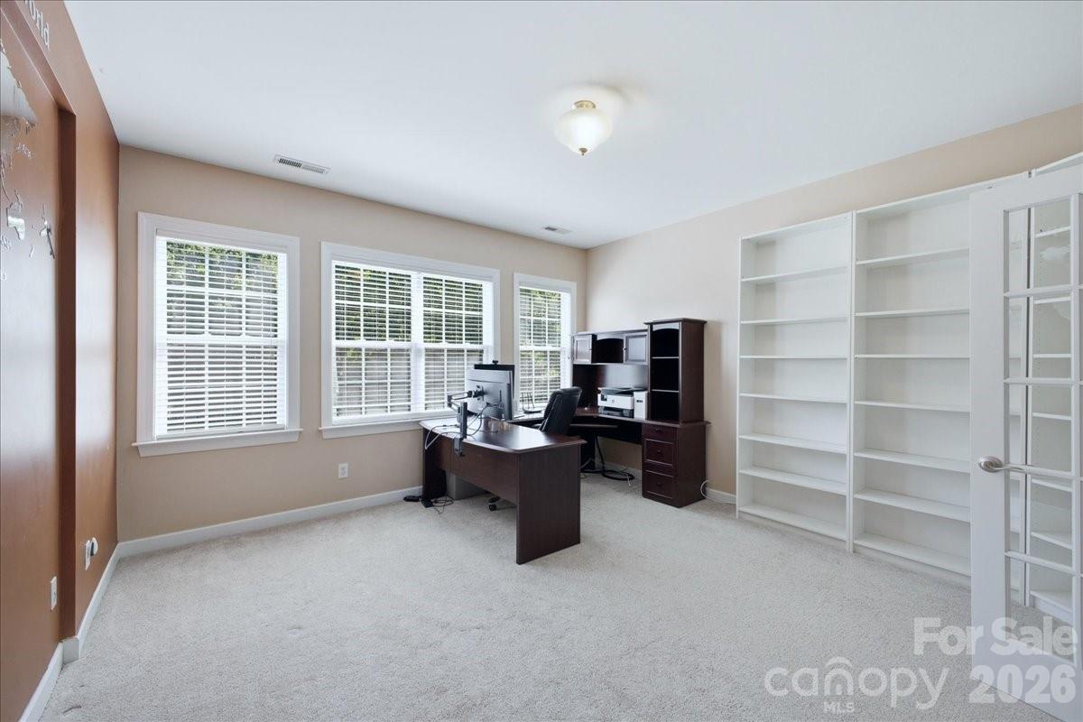 1825 Laveta Road — Charlotte