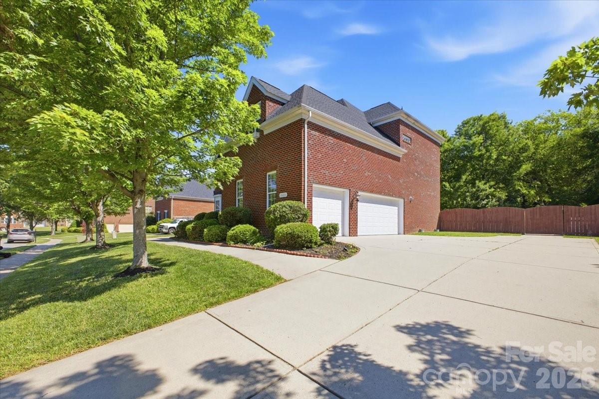 1825 Laveta Road — Charlotte