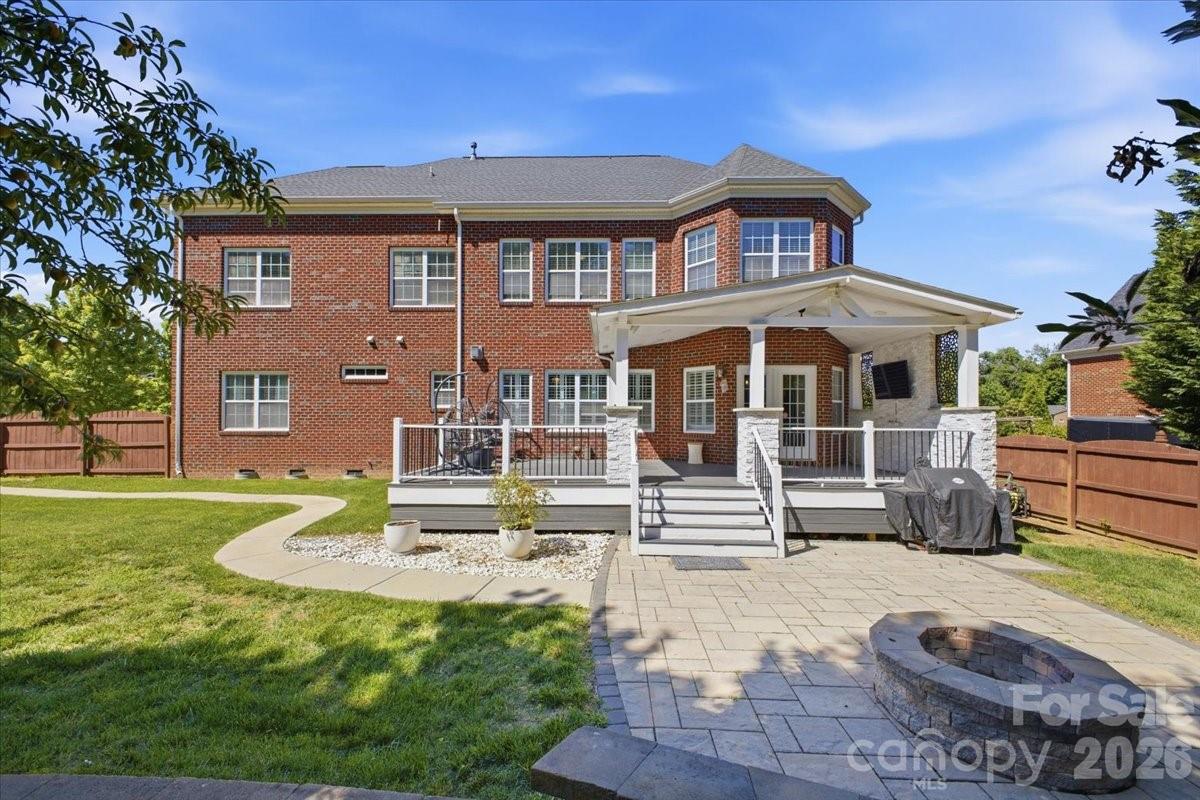 1825 Laveta Road — Charlotte