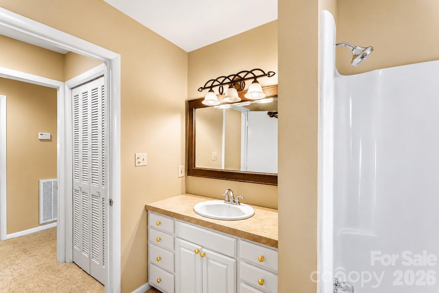 1631 Lynn Mountain Road — Vale
