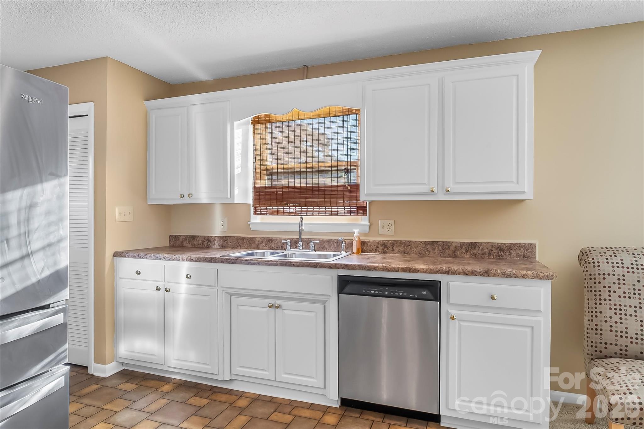 1631 Lynn Mountain Road — Vale