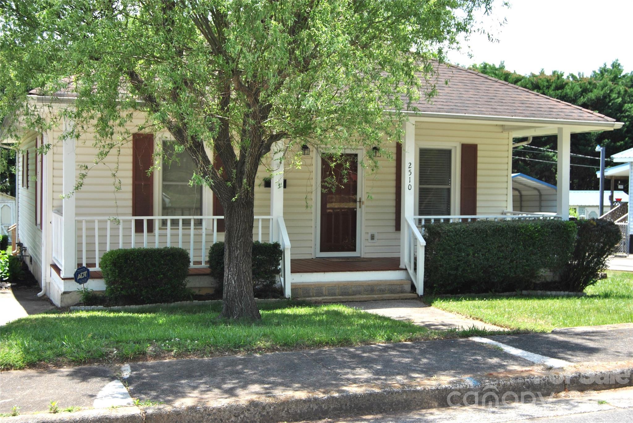 2510 Boundary Street — Belmont