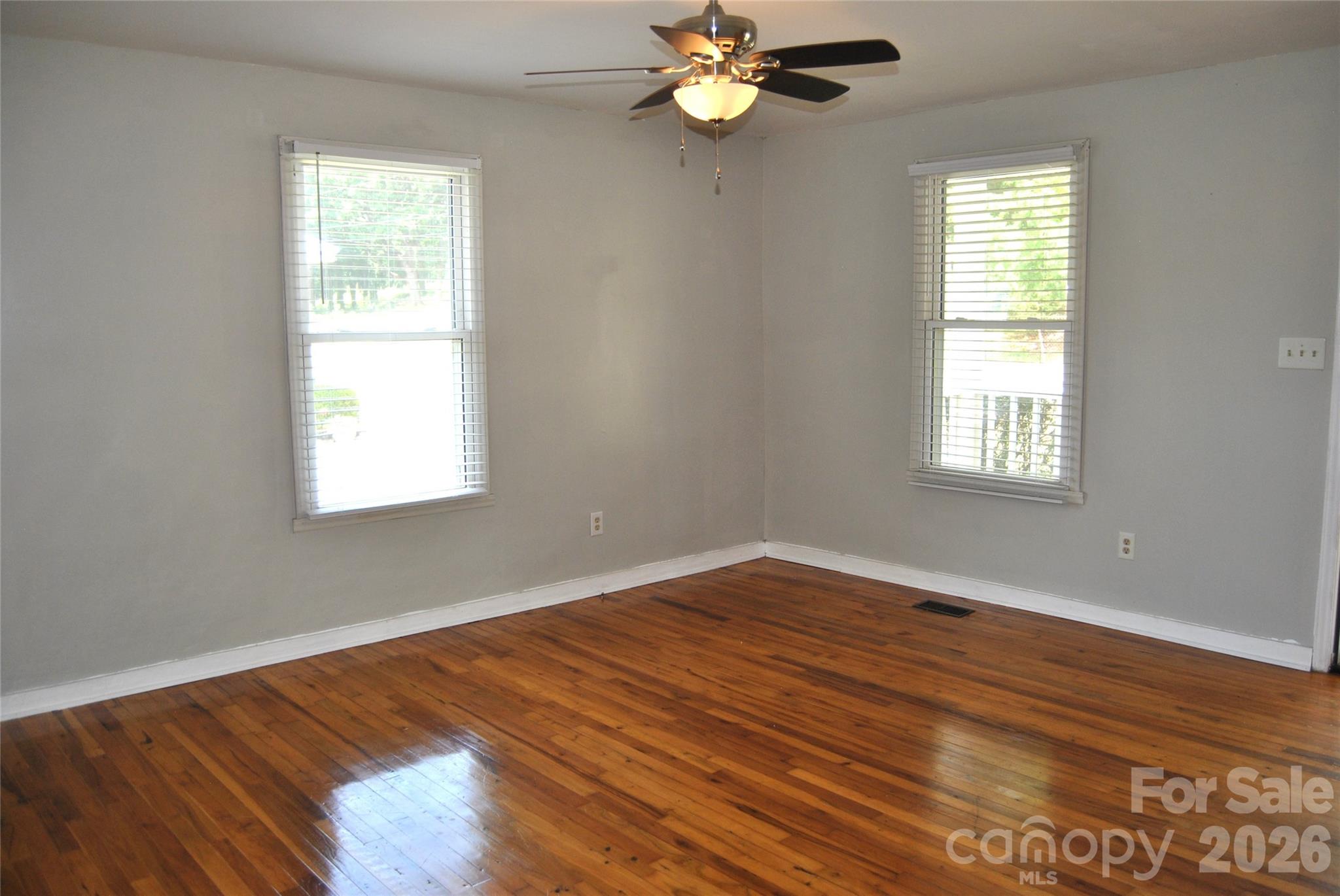 2510 Boundary Street — Belmont