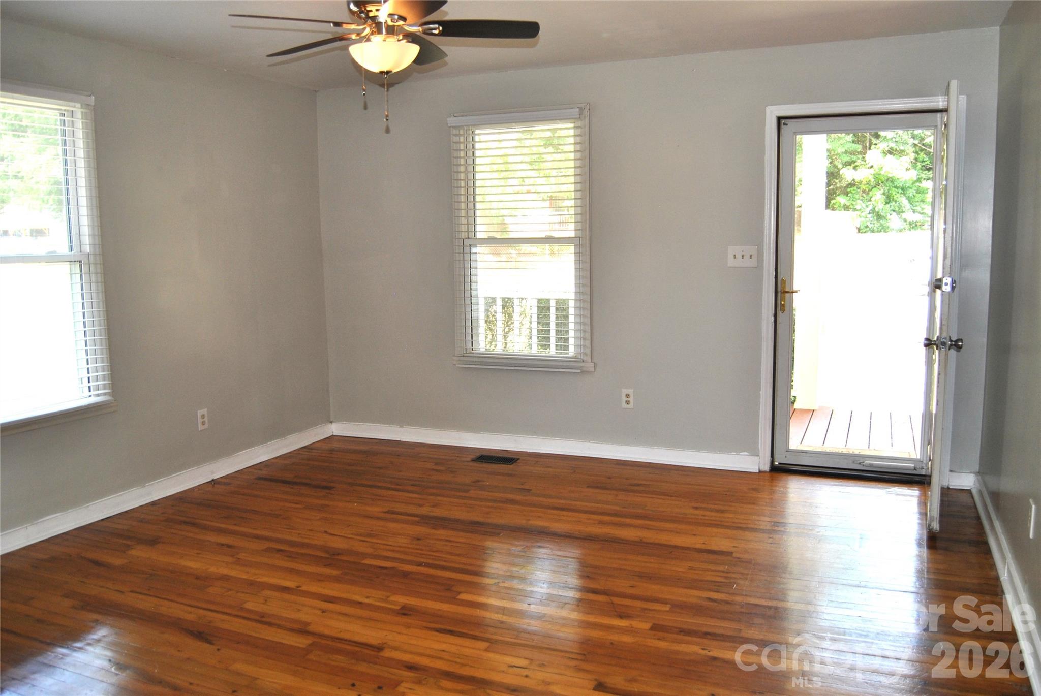 2510 Boundary Street — Belmont