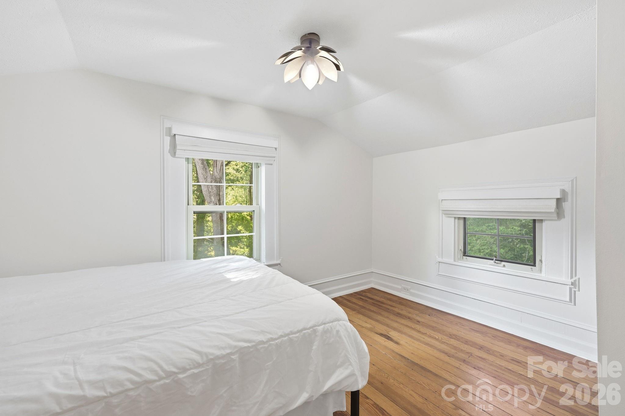 150 Pacolet Street — Tryon