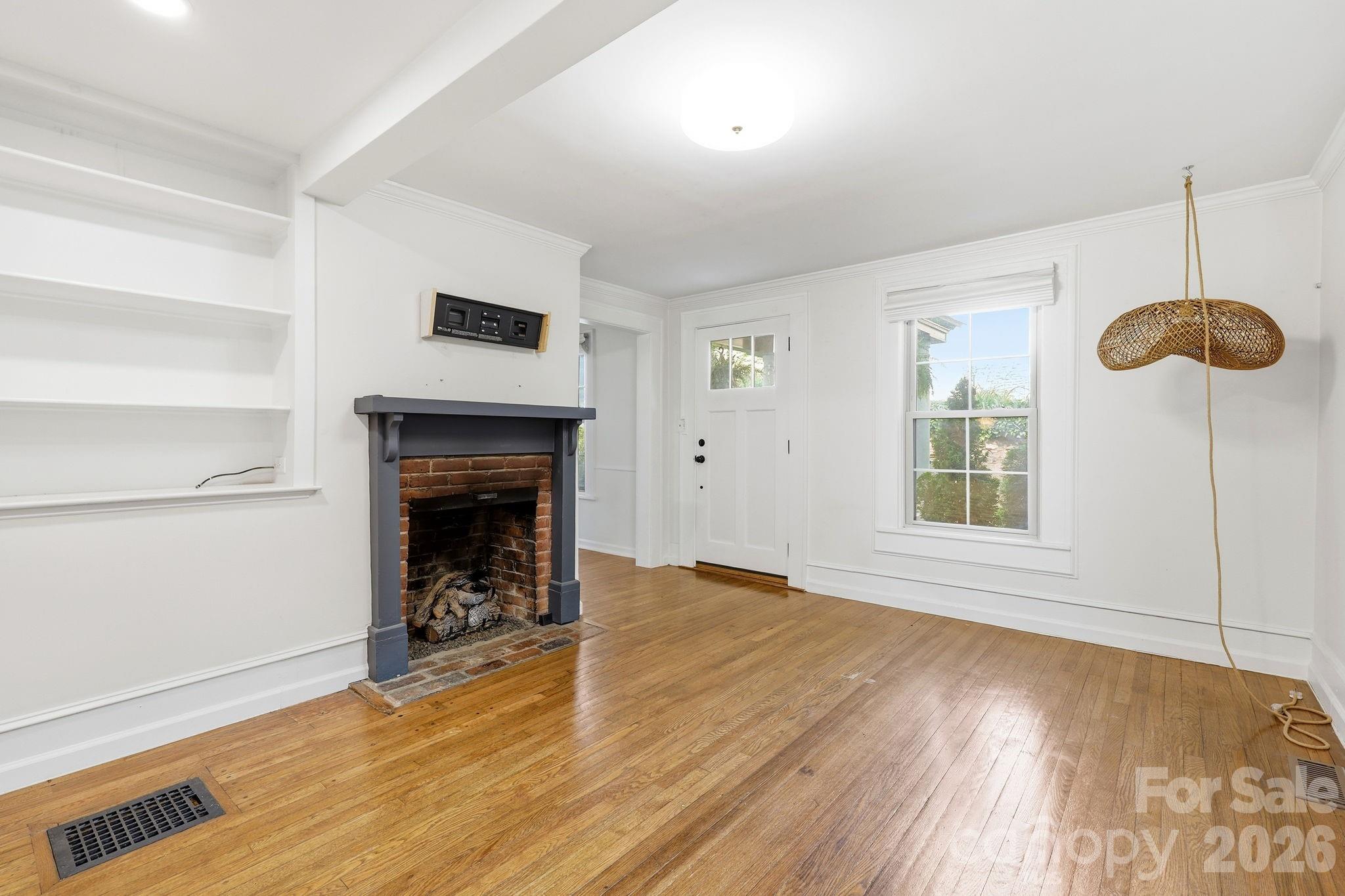 150 Pacolet Street — Tryon